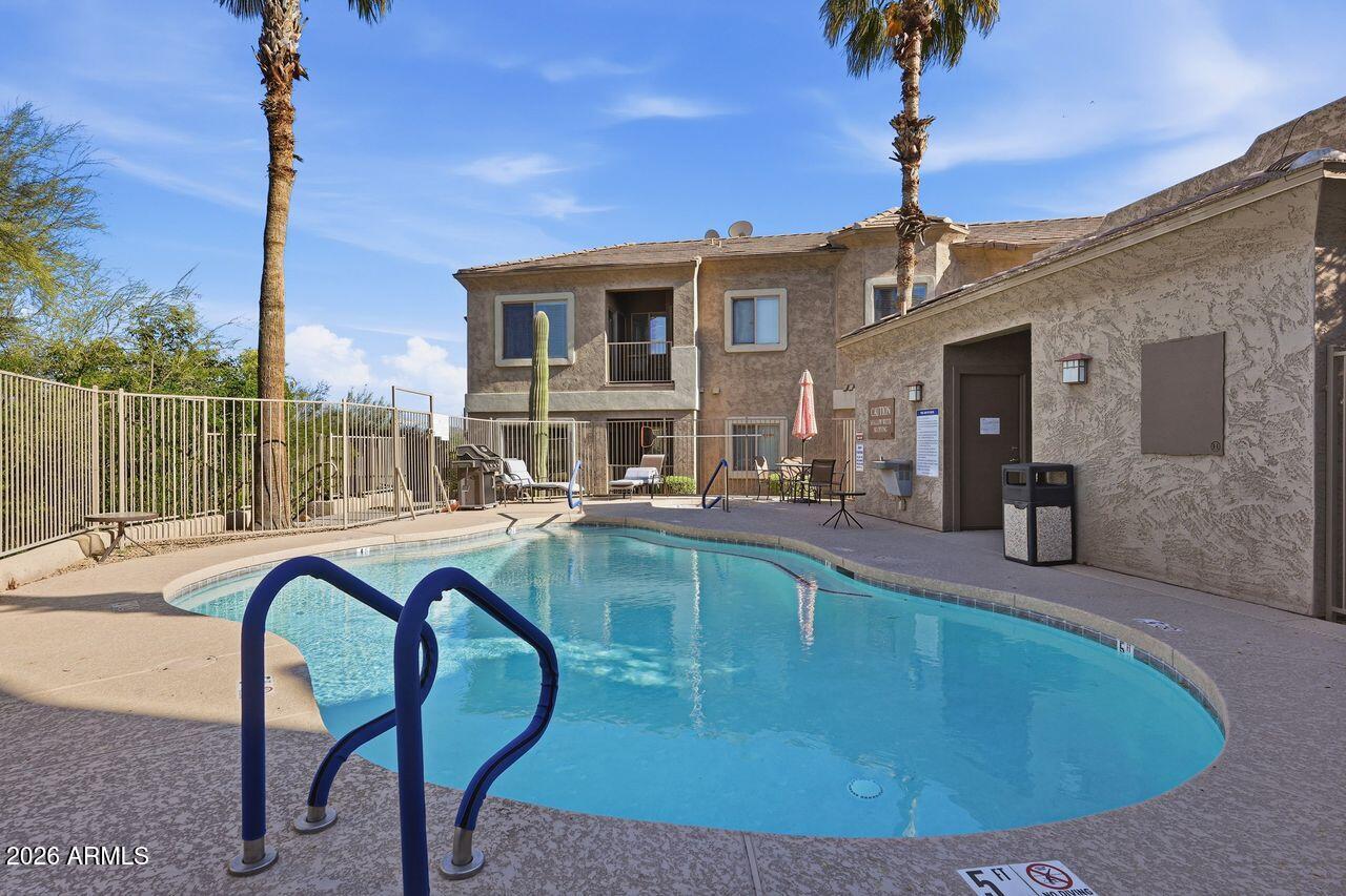 COLONY WASH VISTA CONDOMINIUMS - Residential