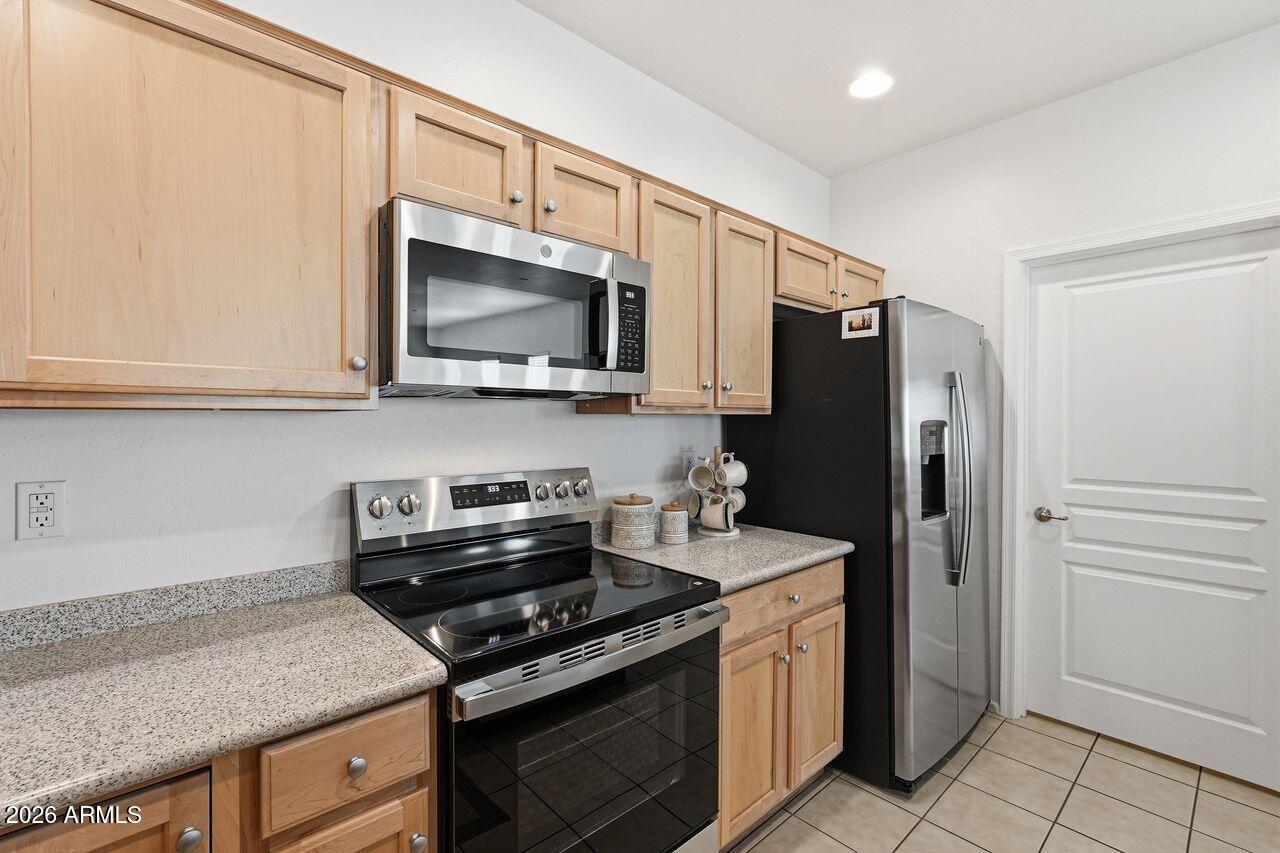 COLONY WASH VISTA CONDOMINIUMS - Residential