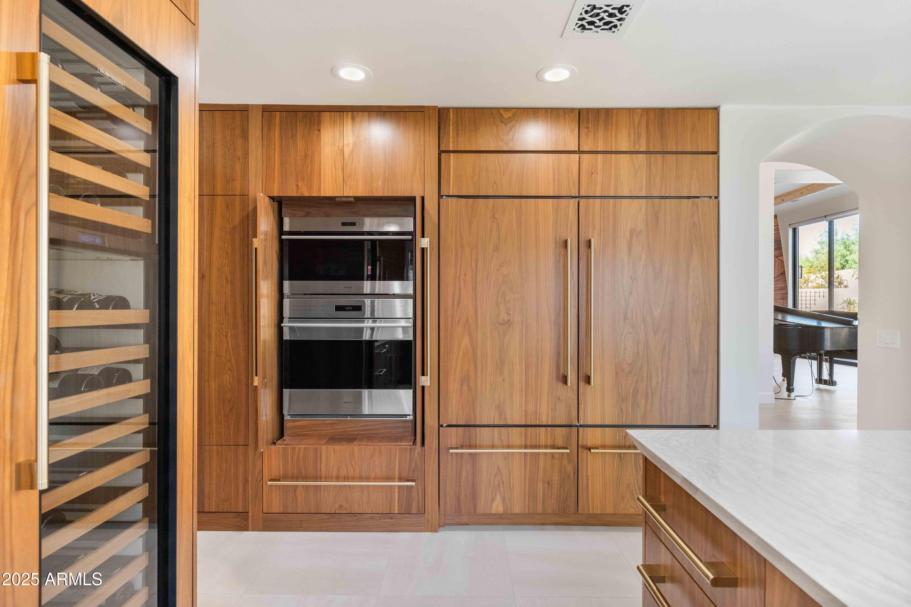 ECHO CANYON - Residential