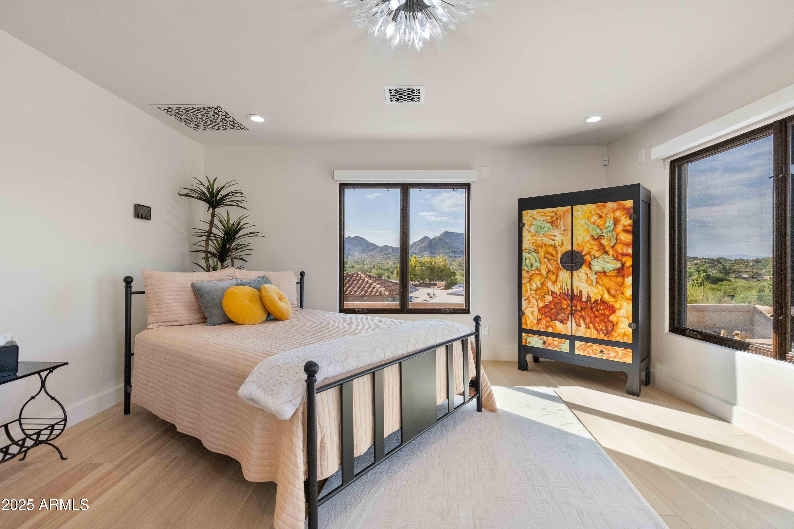 ECHO CANYON - Residential