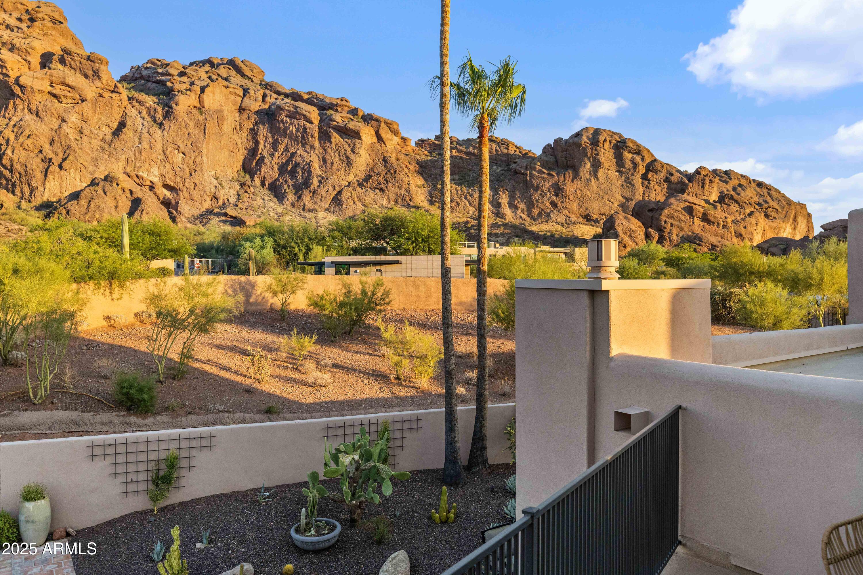 ECHO CANYON - Residential