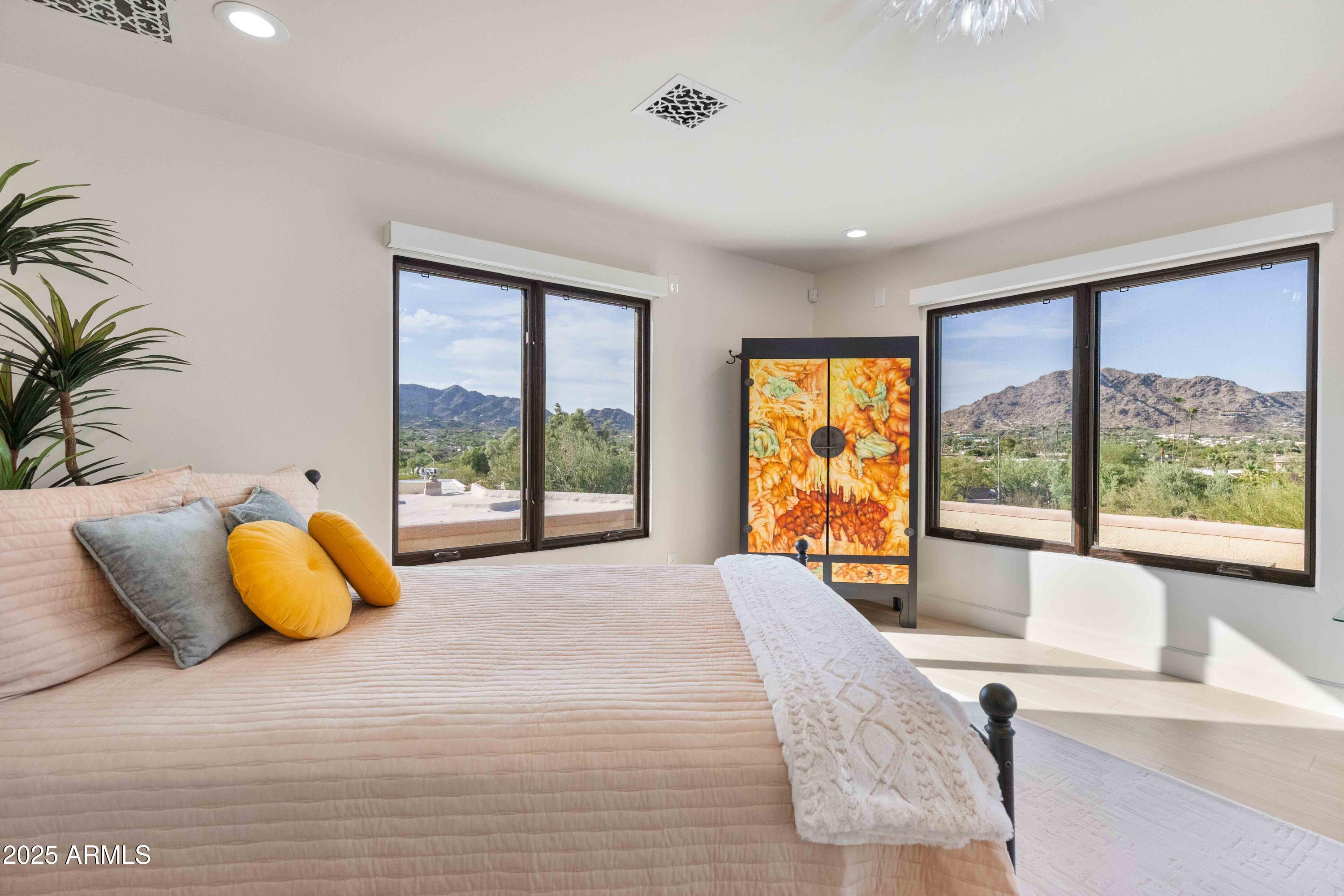ECHO CANYON - Residential