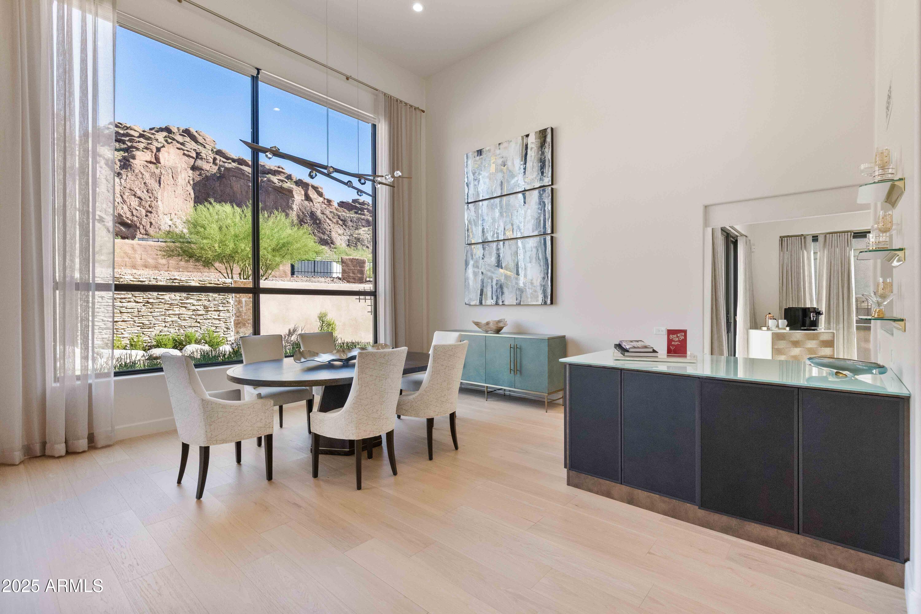 ECHO CANYON - Residential