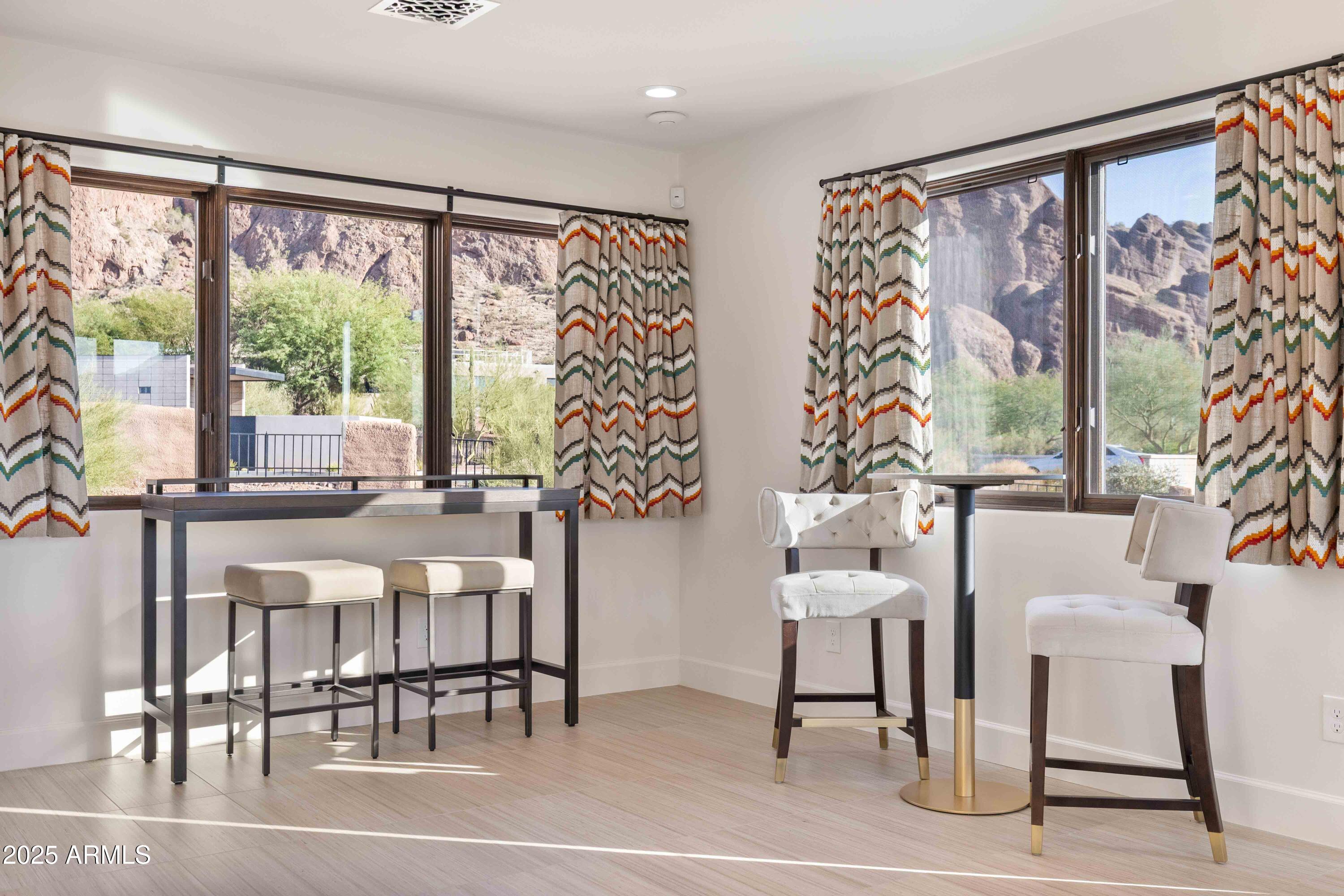 ECHO CANYON - Residential