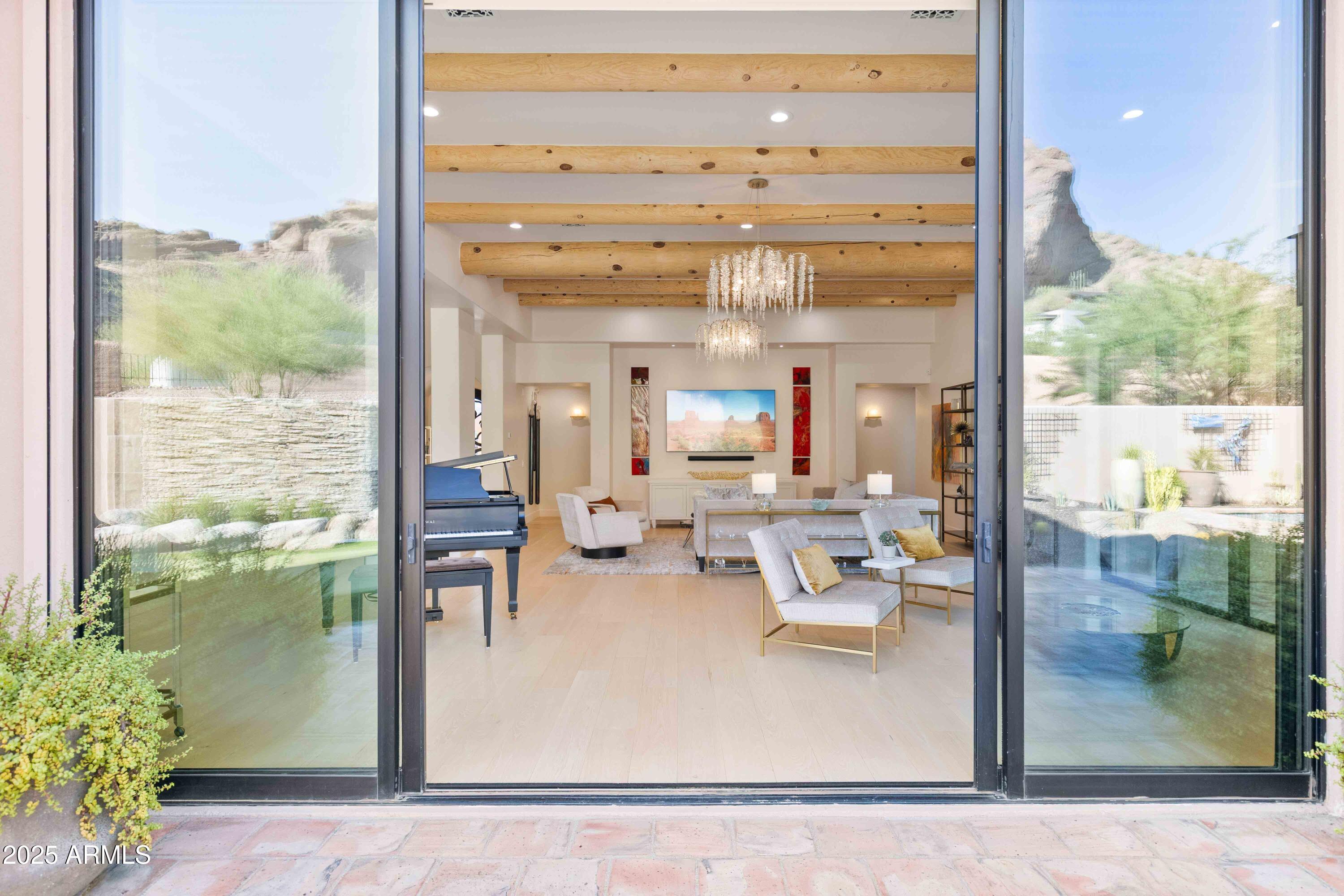 ECHO CANYON - Residential