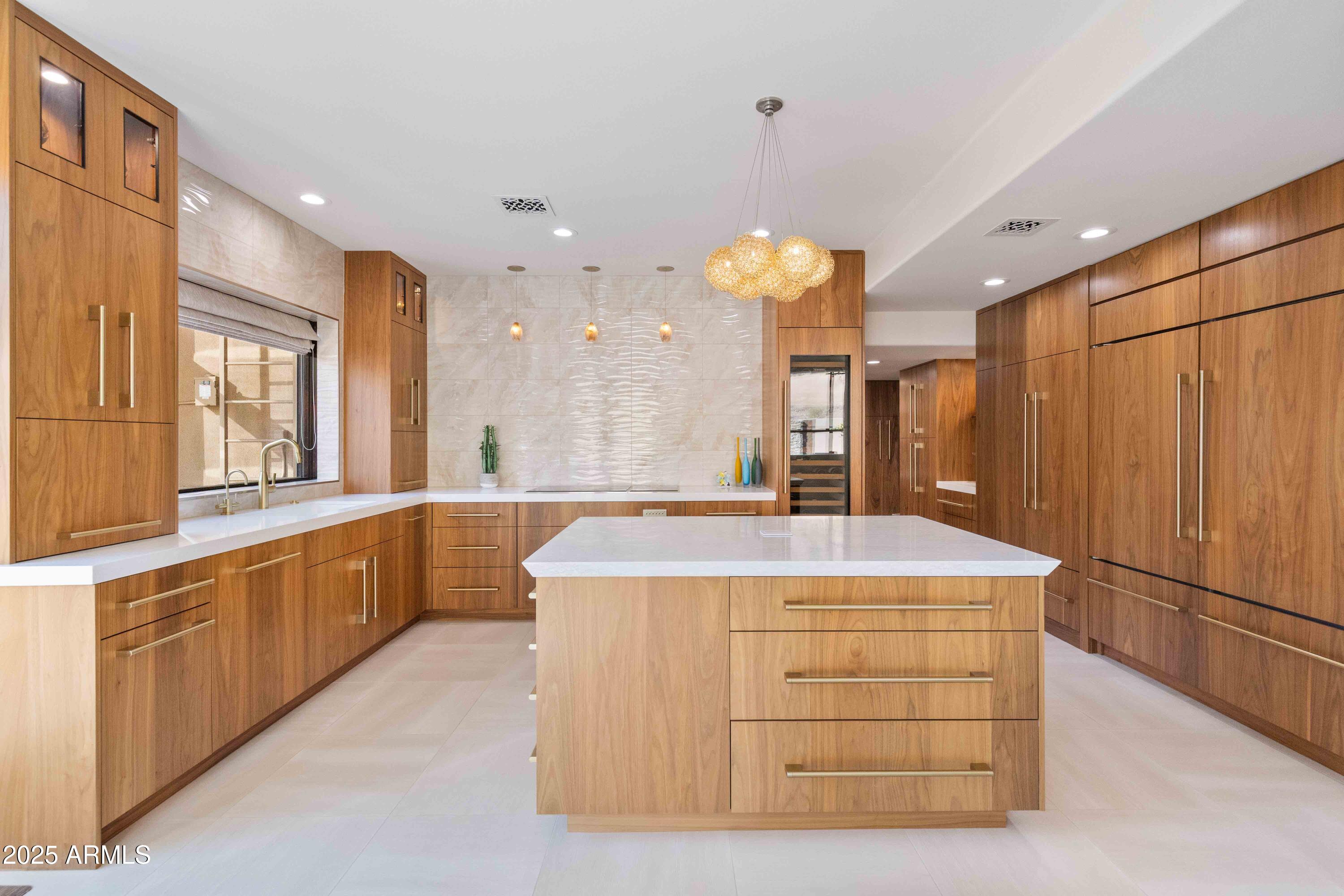 ECHO CANYON - Residential