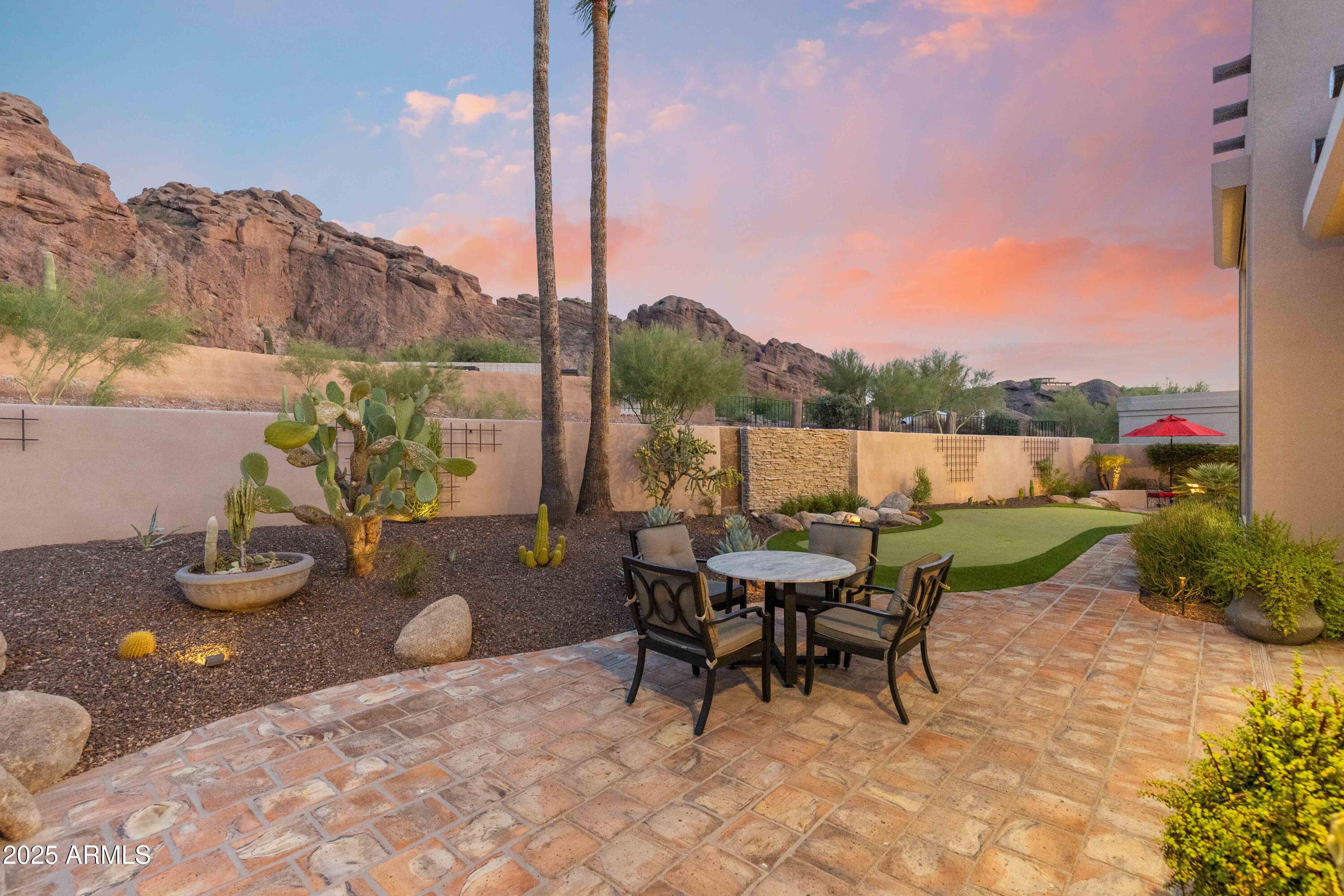 ECHO CANYON - Residential