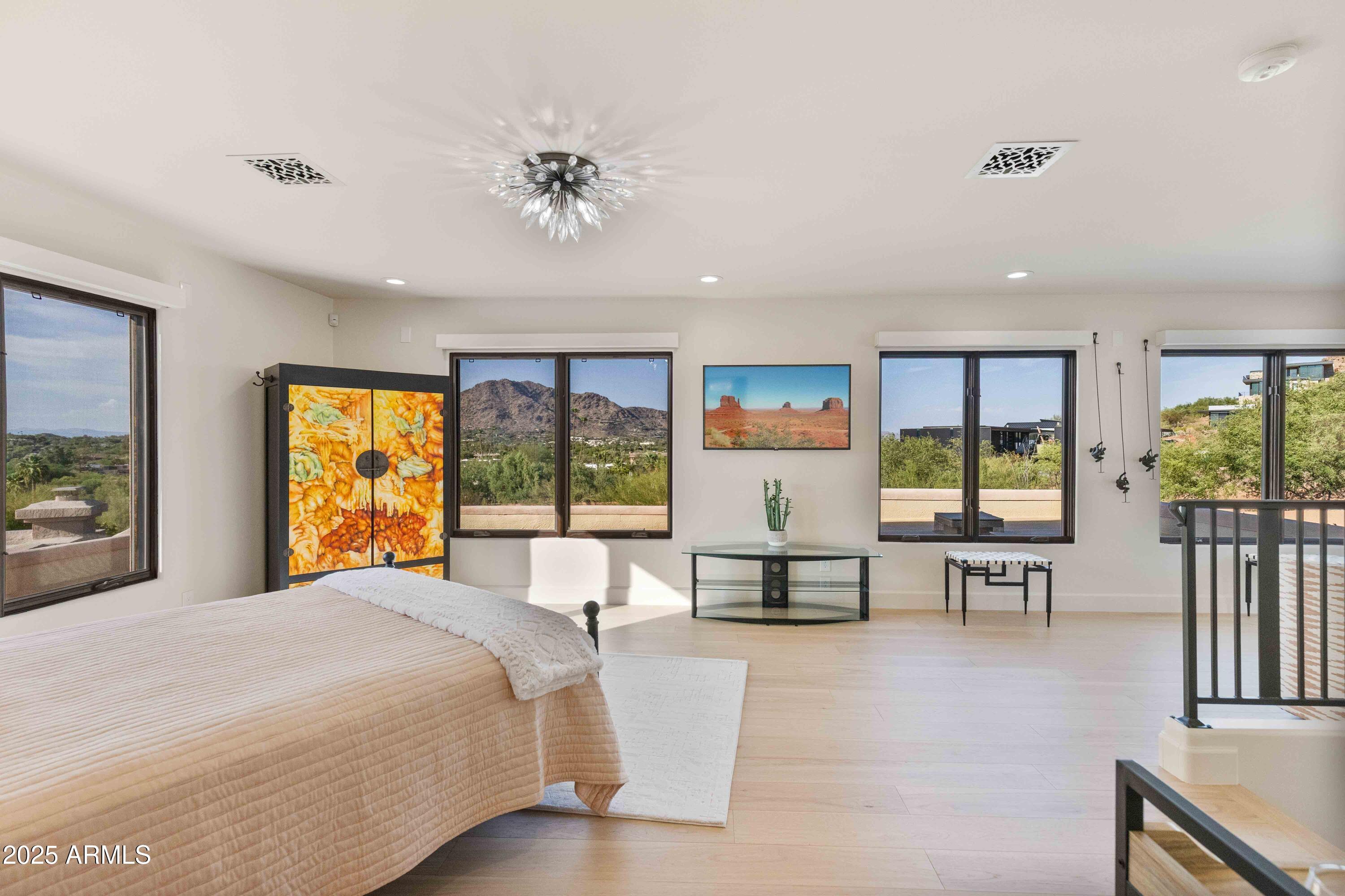 ECHO CANYON - Residential