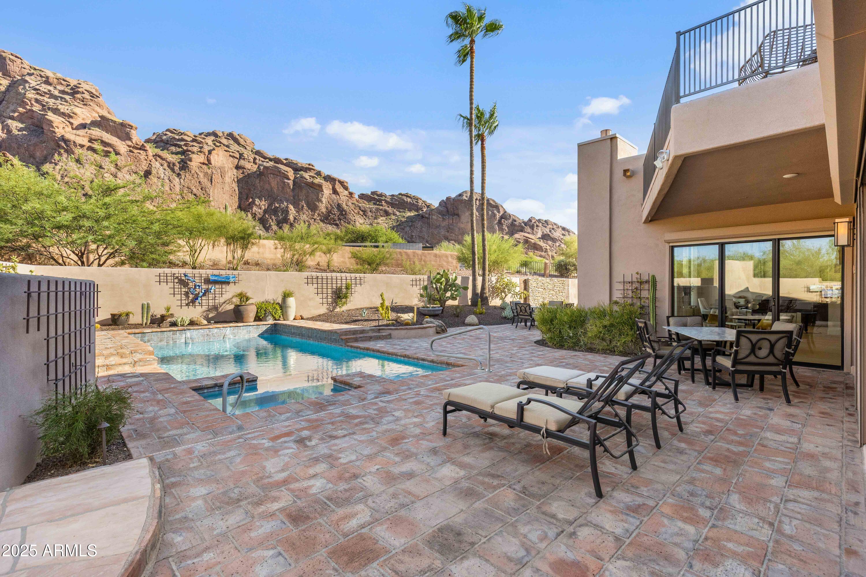 ECHO CANYON - Residential