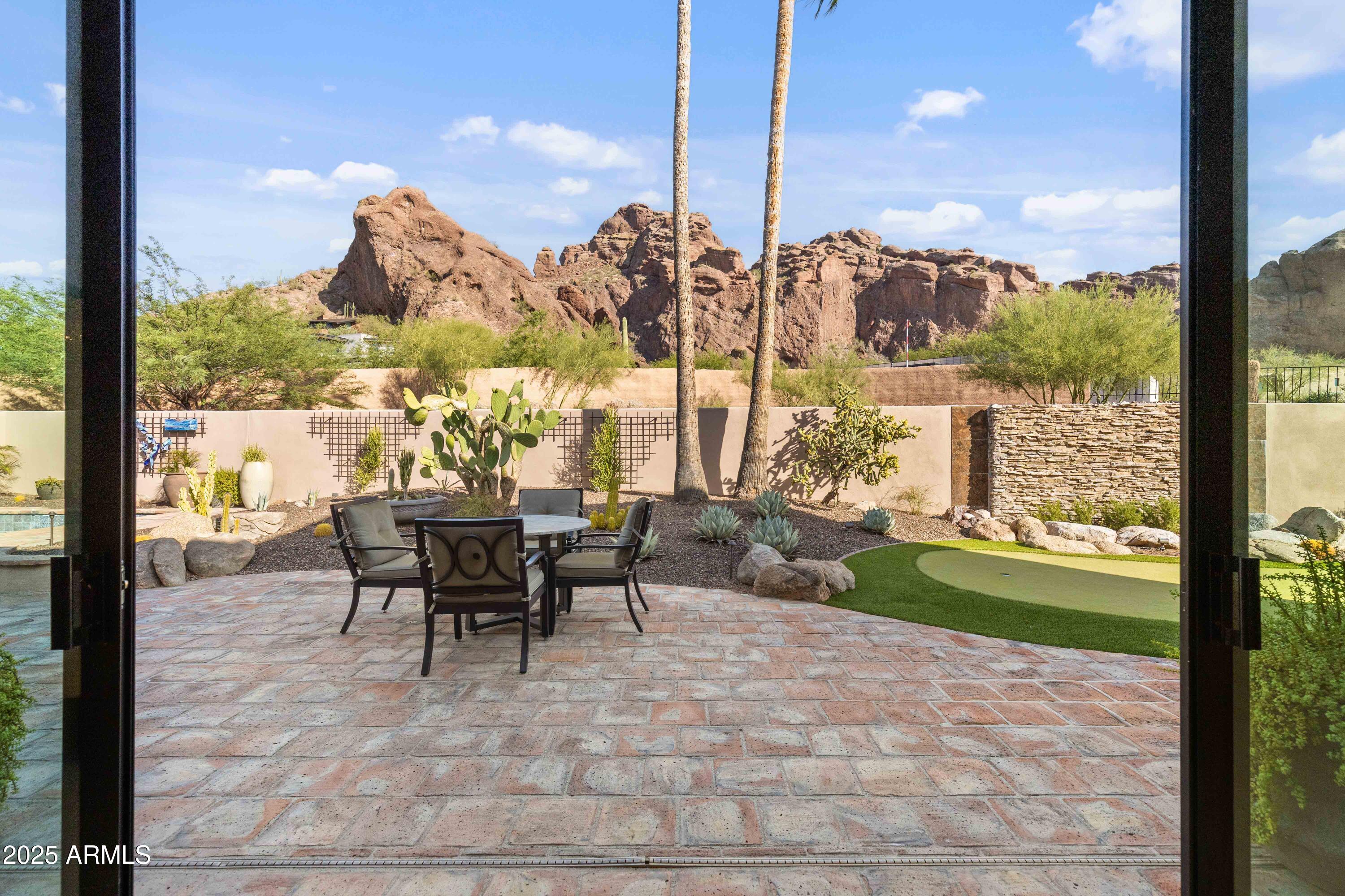 ECHO CANYON - Residential