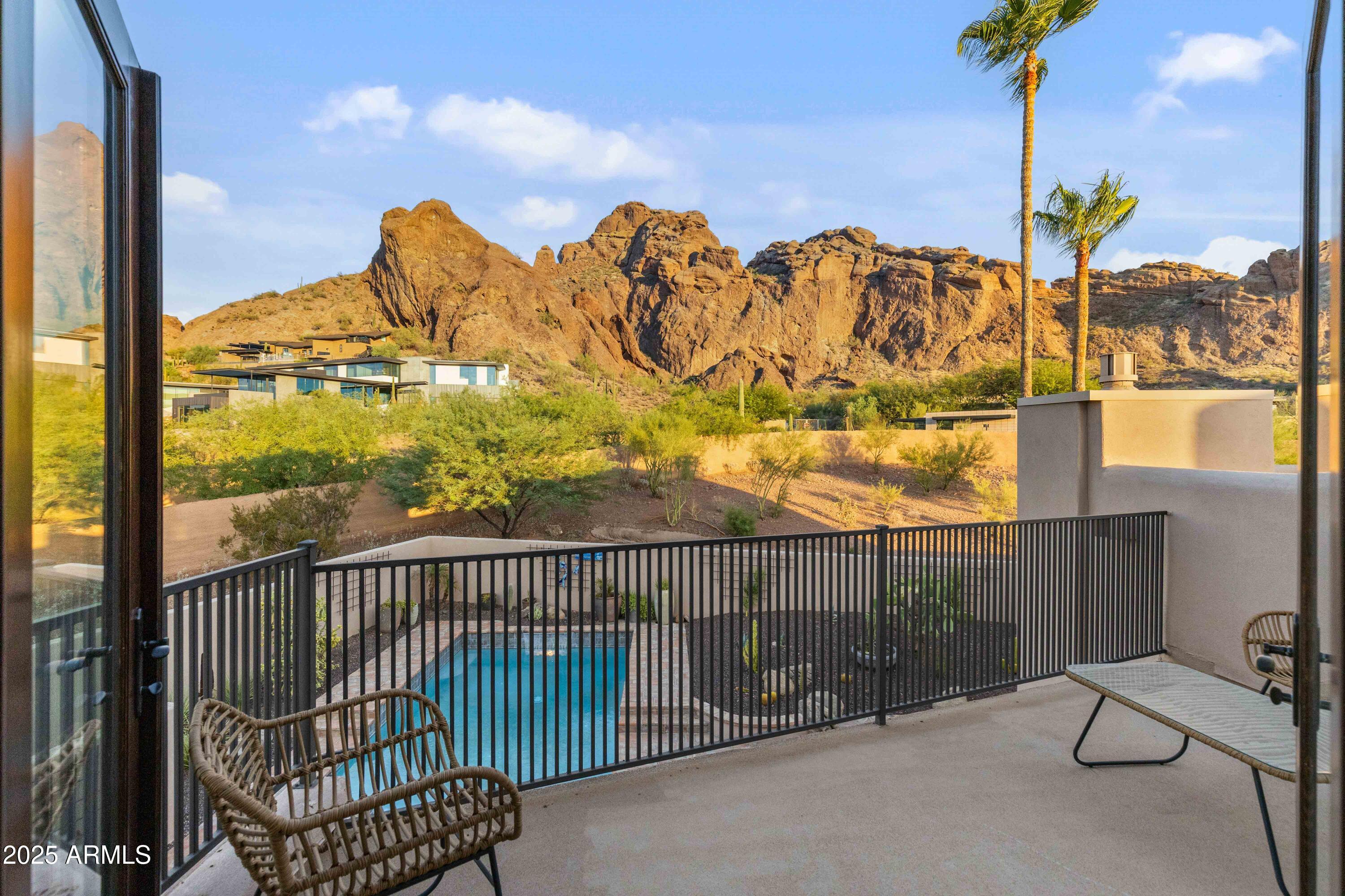 ECHO CANYON - Residential