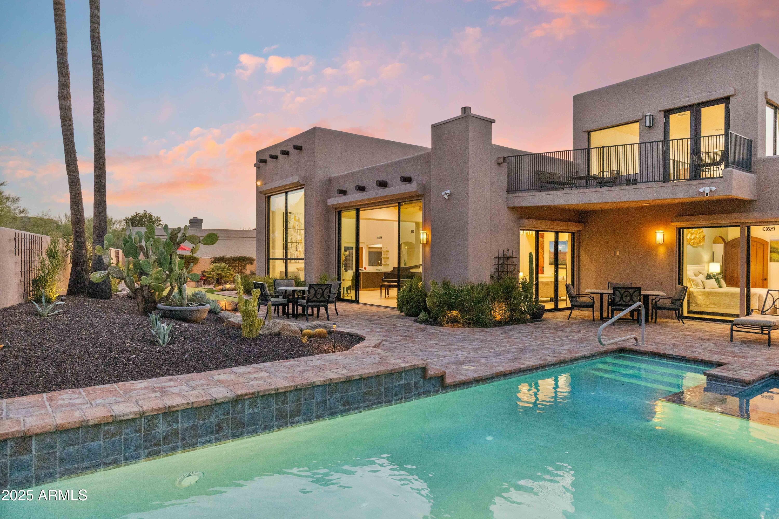 ECHO CANYON - Residential