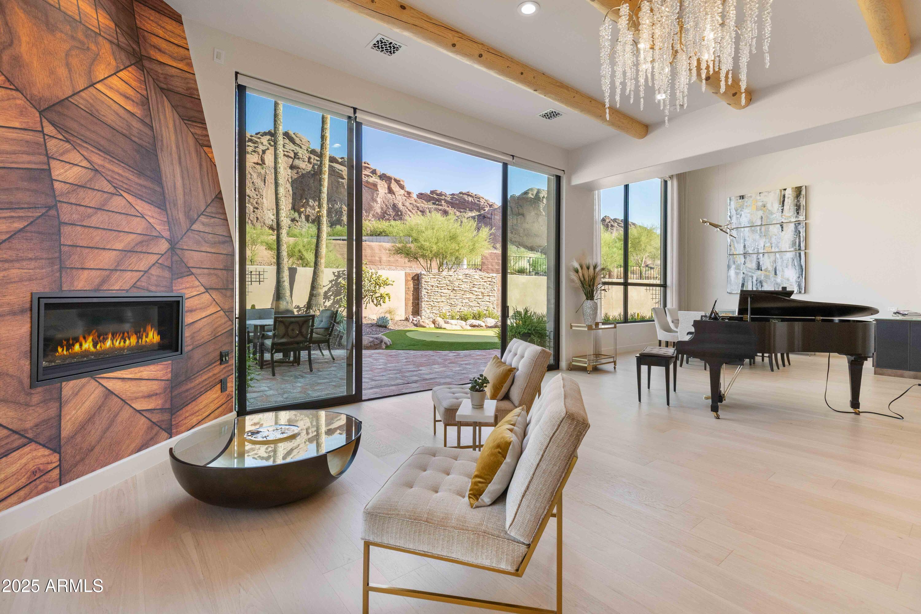 ECHO CANYON - Residential