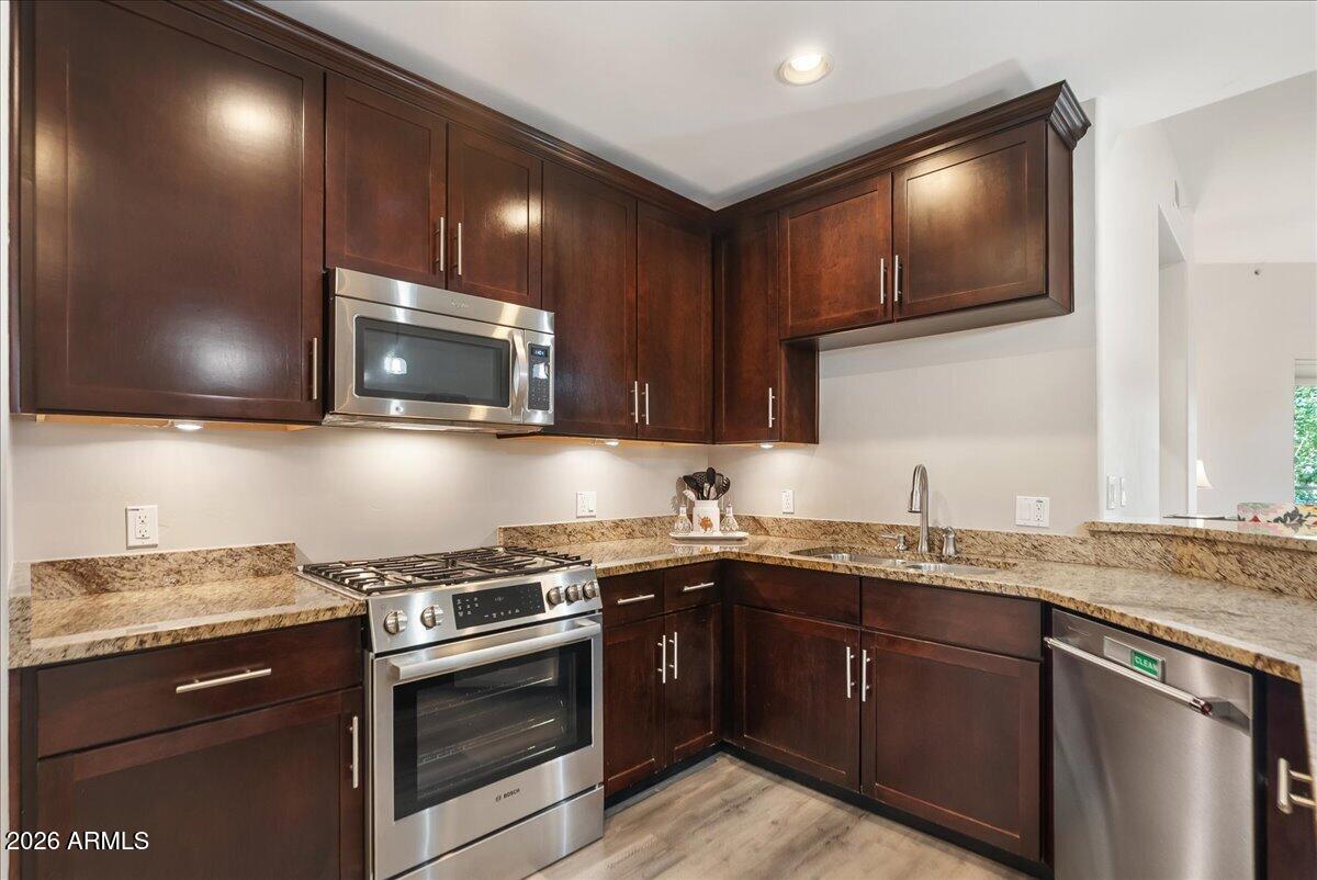 NORTH SHORE CONDOMINIUM 1 - Residential