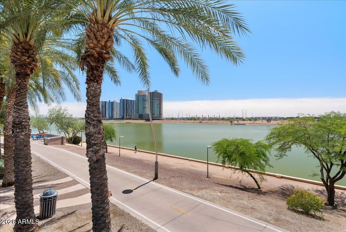 NORTH SHORE CONDOMINIUM 1 - Residential