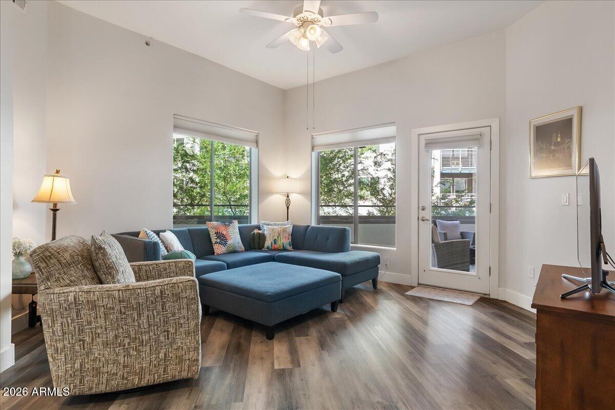 NORTH SHORE CONDOMINIUM 1 - Residential