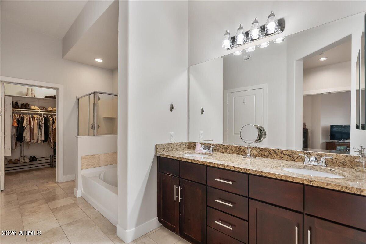 NORTH SHORE CONDOMINIUM 1 - Residential