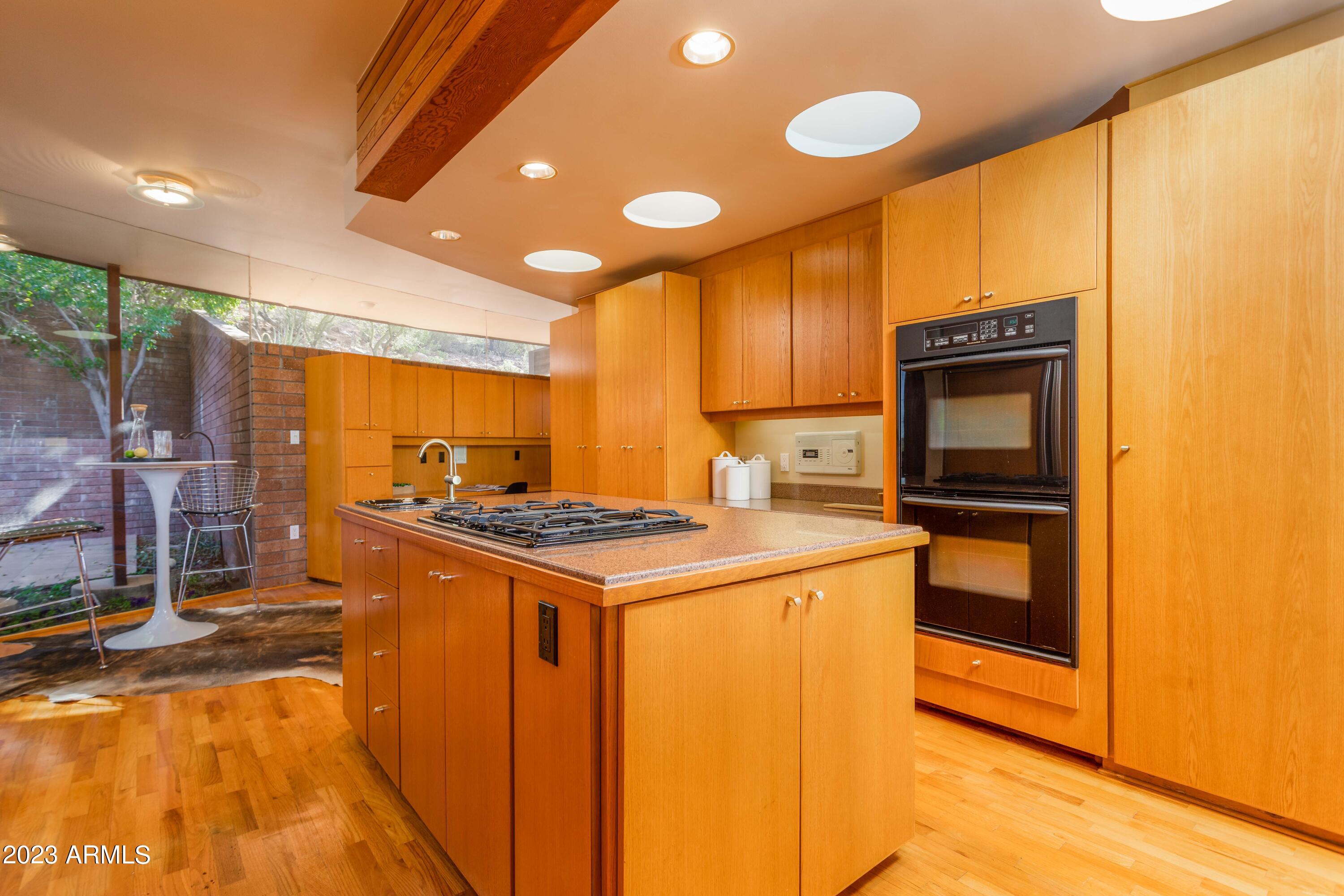 MIRADOR - Residential