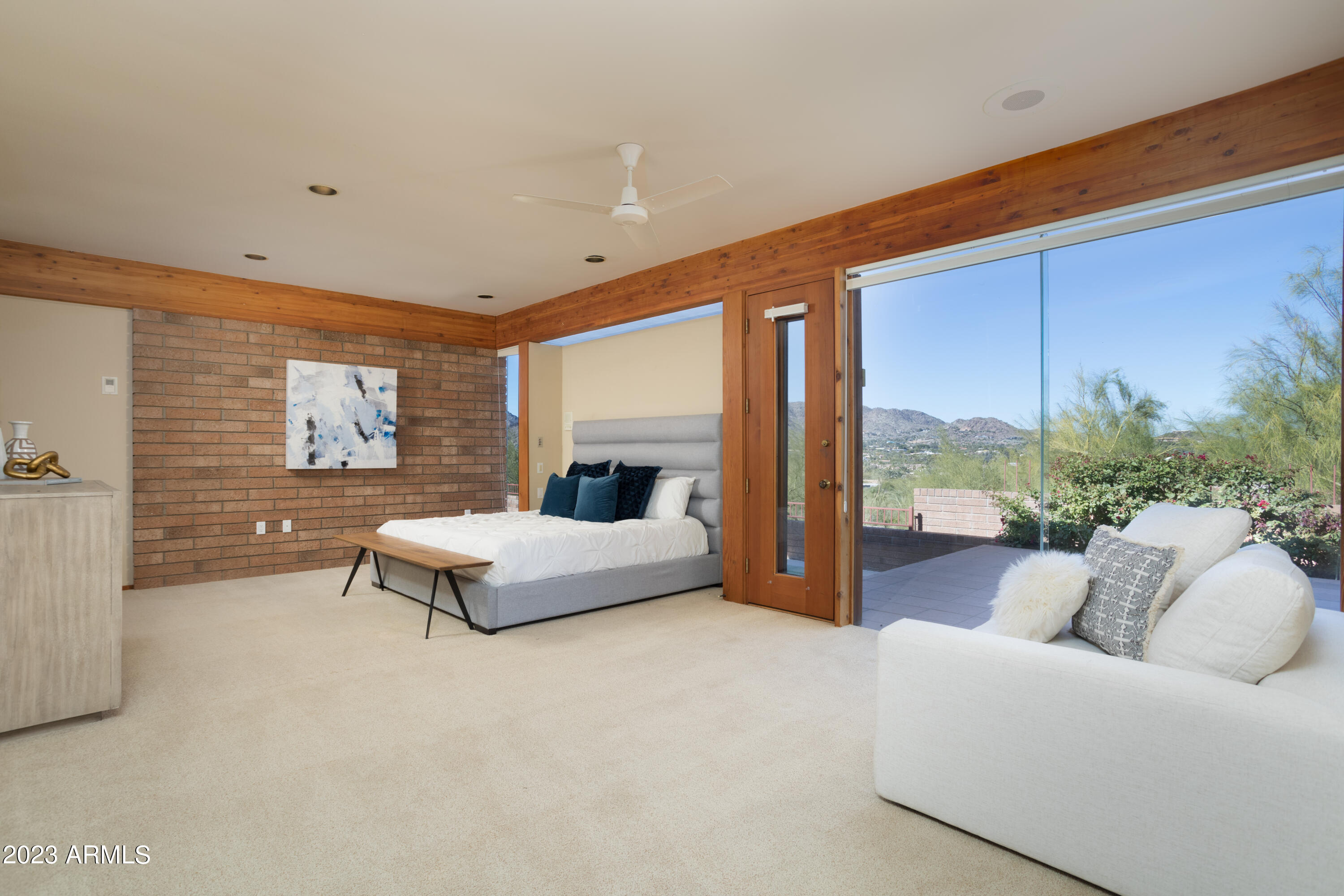 MIRADOR - Residential