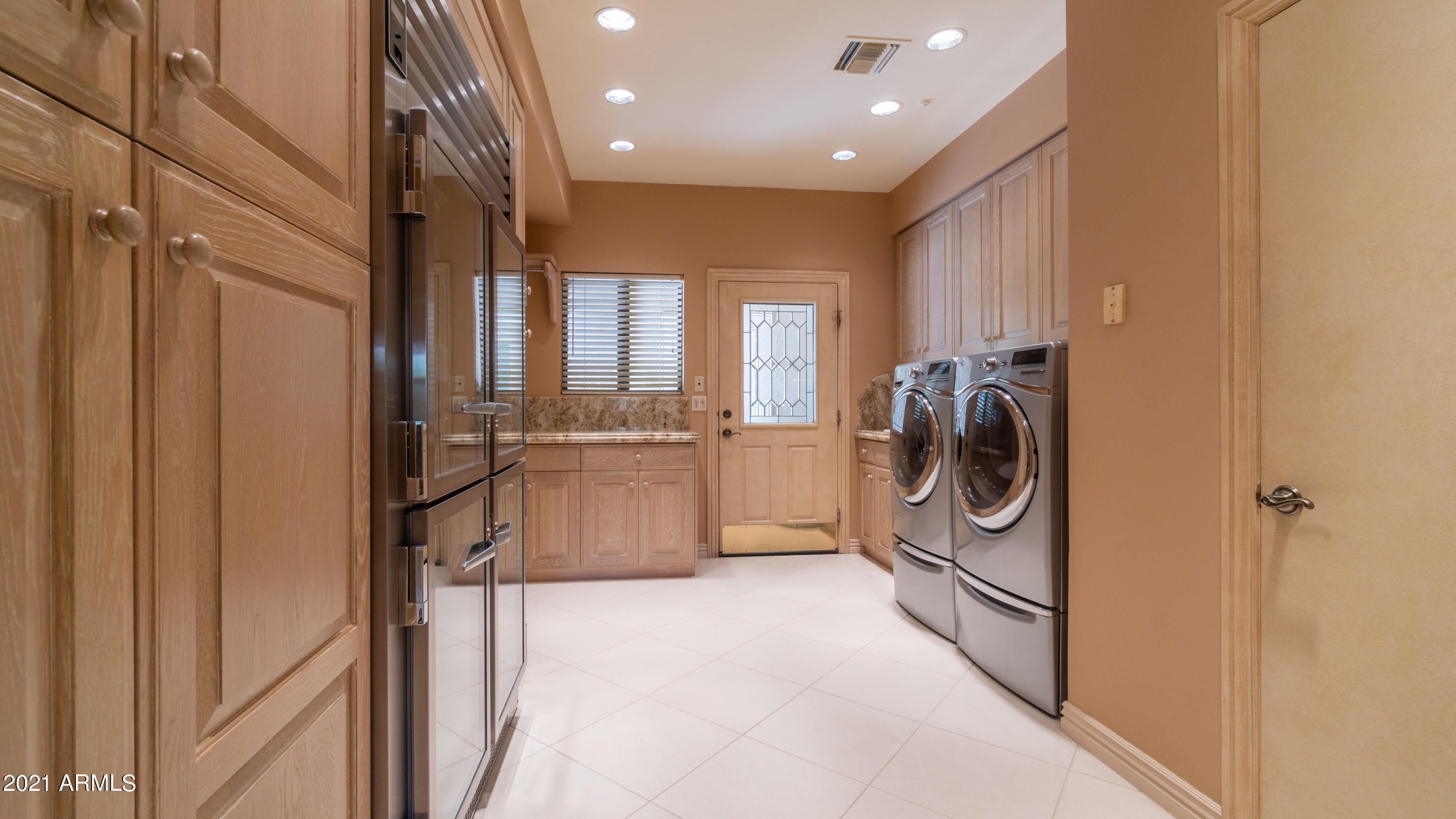 TATUM CANYON LOTS 4, 5, 16-18 REPLAT - Residential