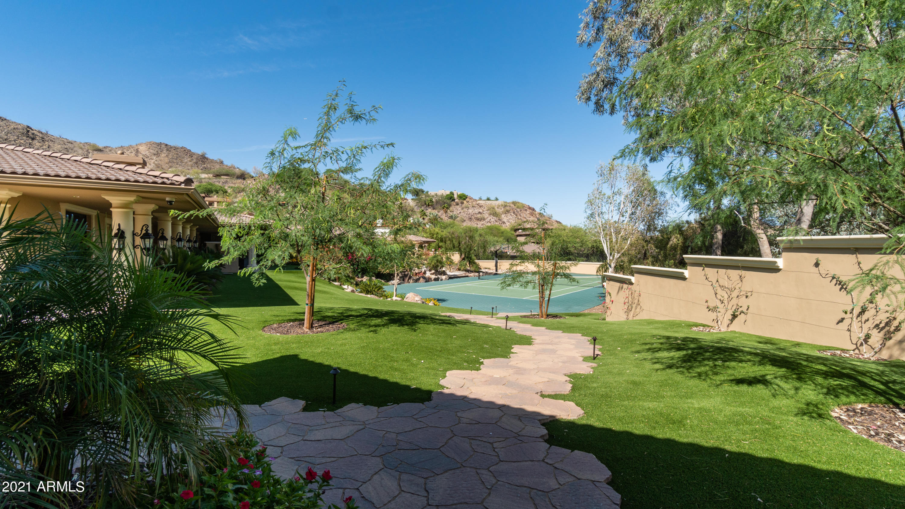 TATUM CANYON LOTS 4, 5, 16-18 REPLAT - Residential