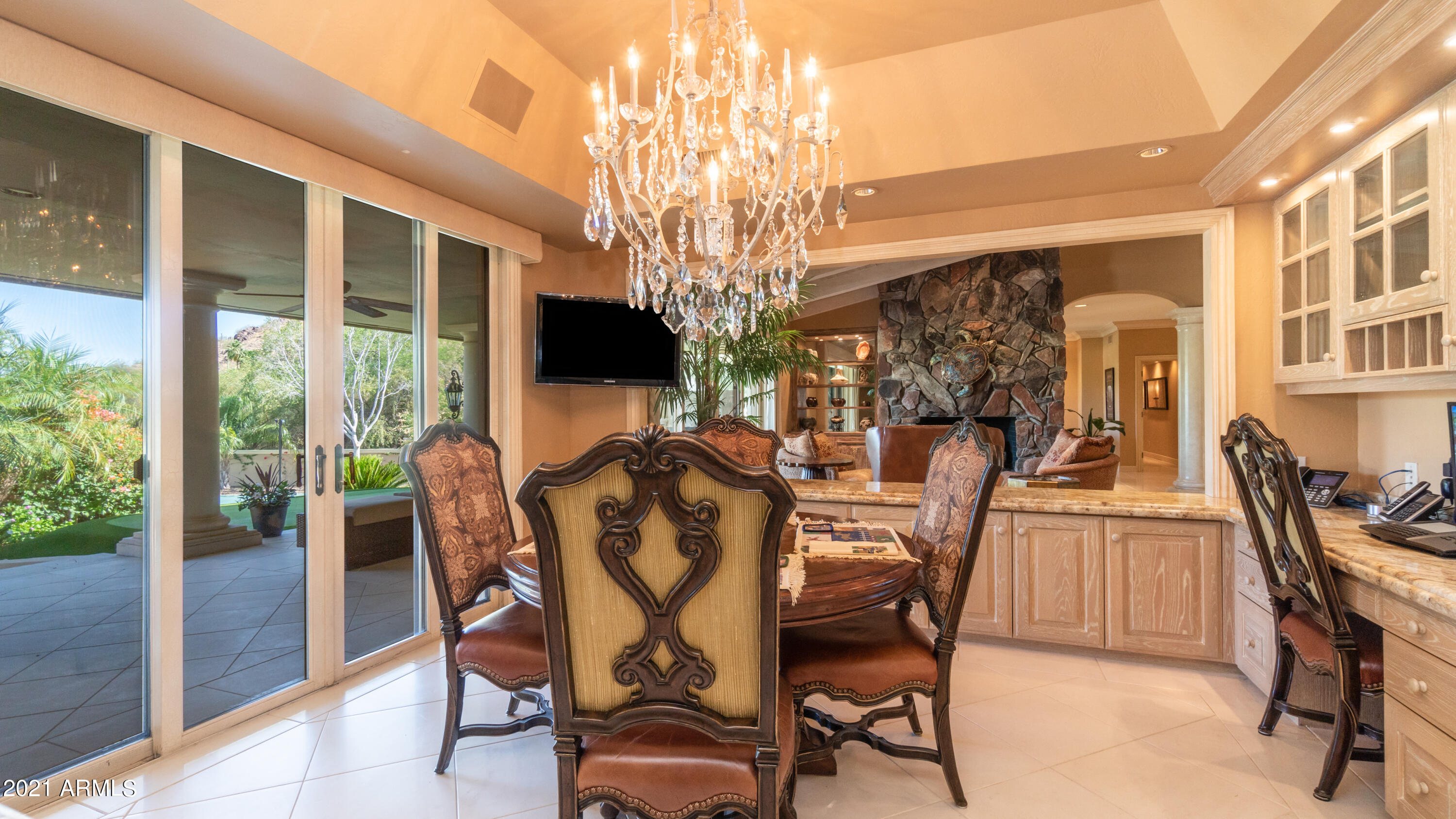 TATUM CANYON LOTS 4, 5, 16-18 REPLAT - Residential