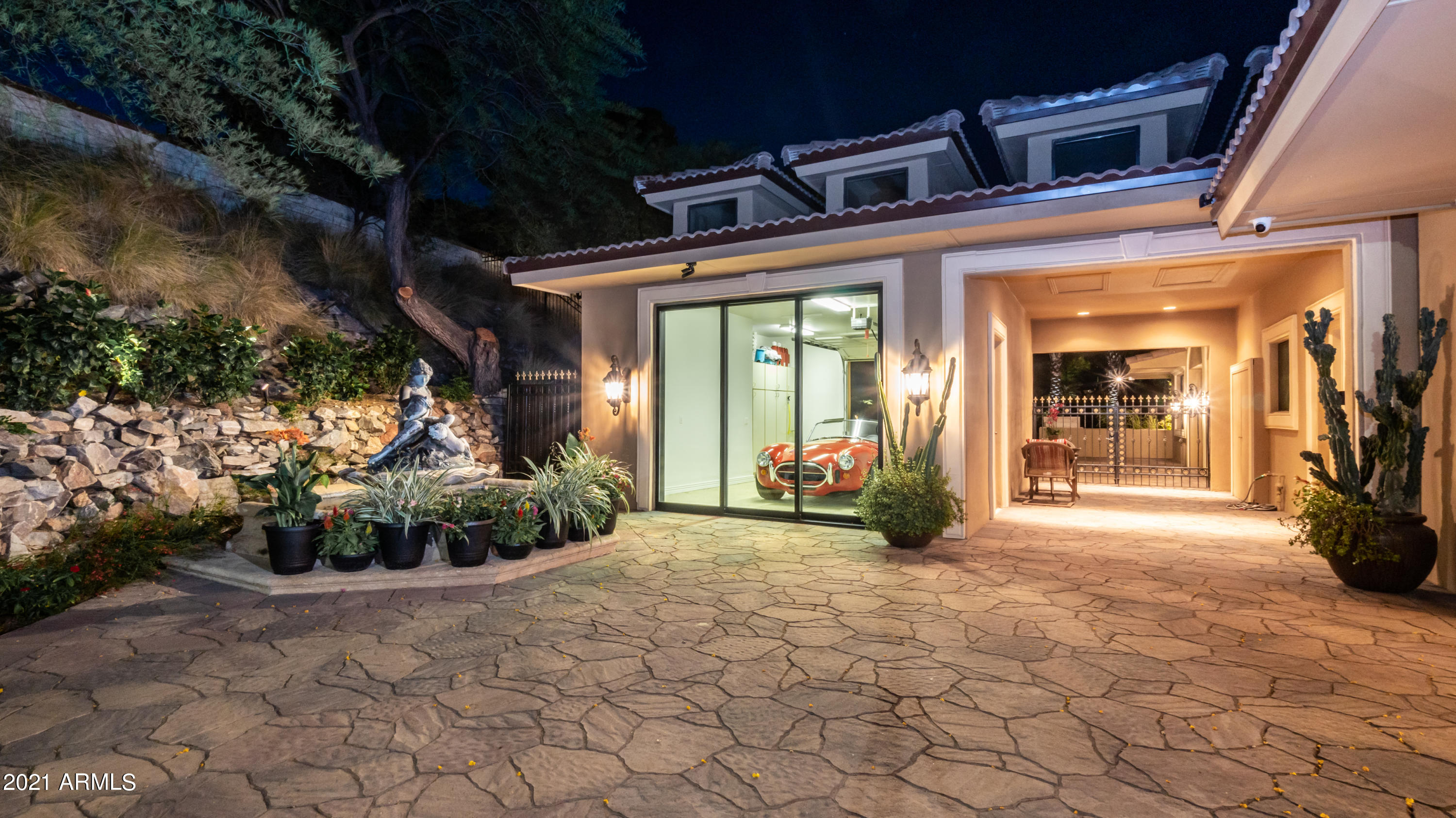 TATUM CANYON LOTS 4, 5, 16-18 REPLAT - Residential