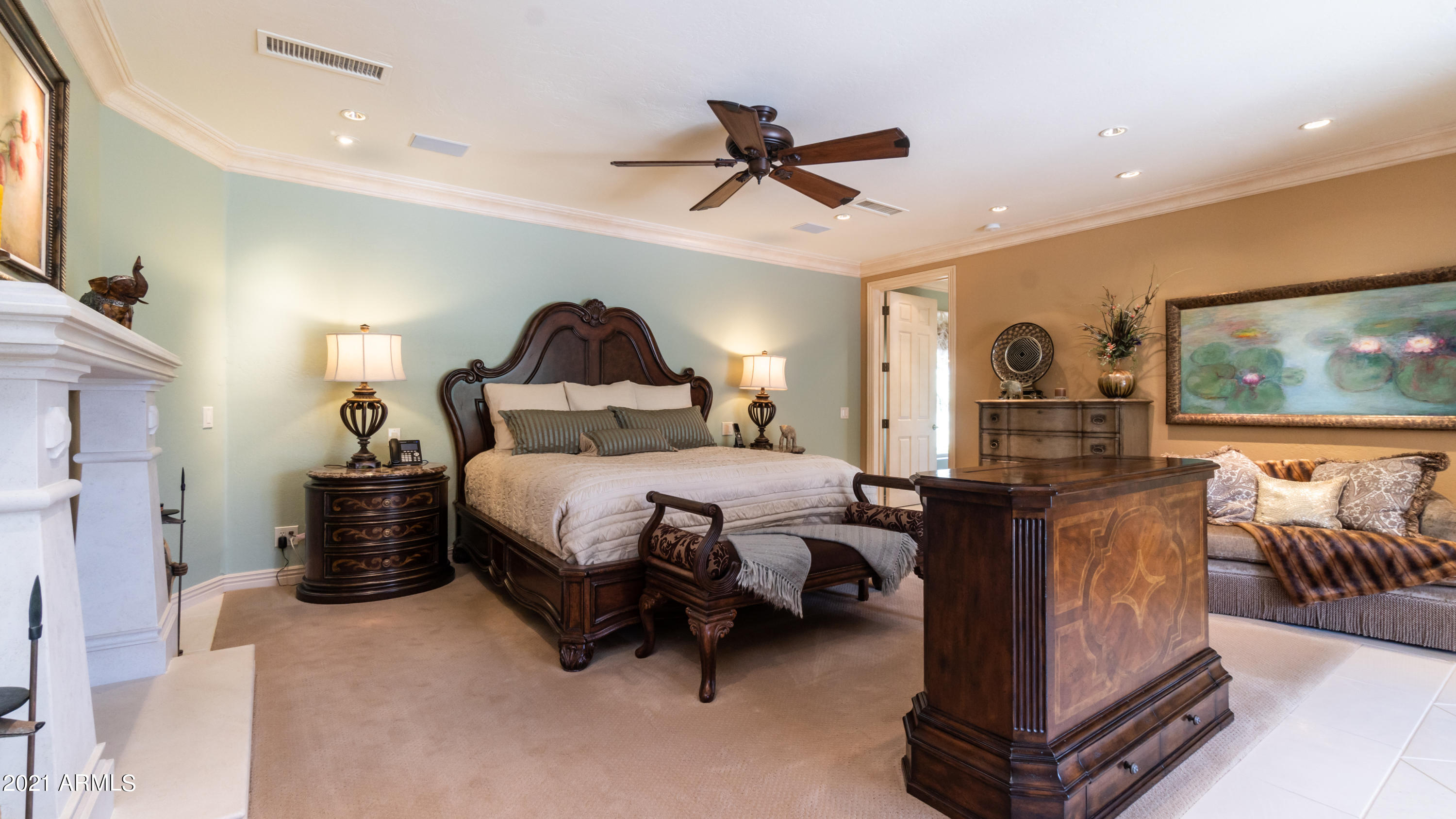 TATUM CANYON LOTS 4, 5, 16-18 REPLAT - Residential