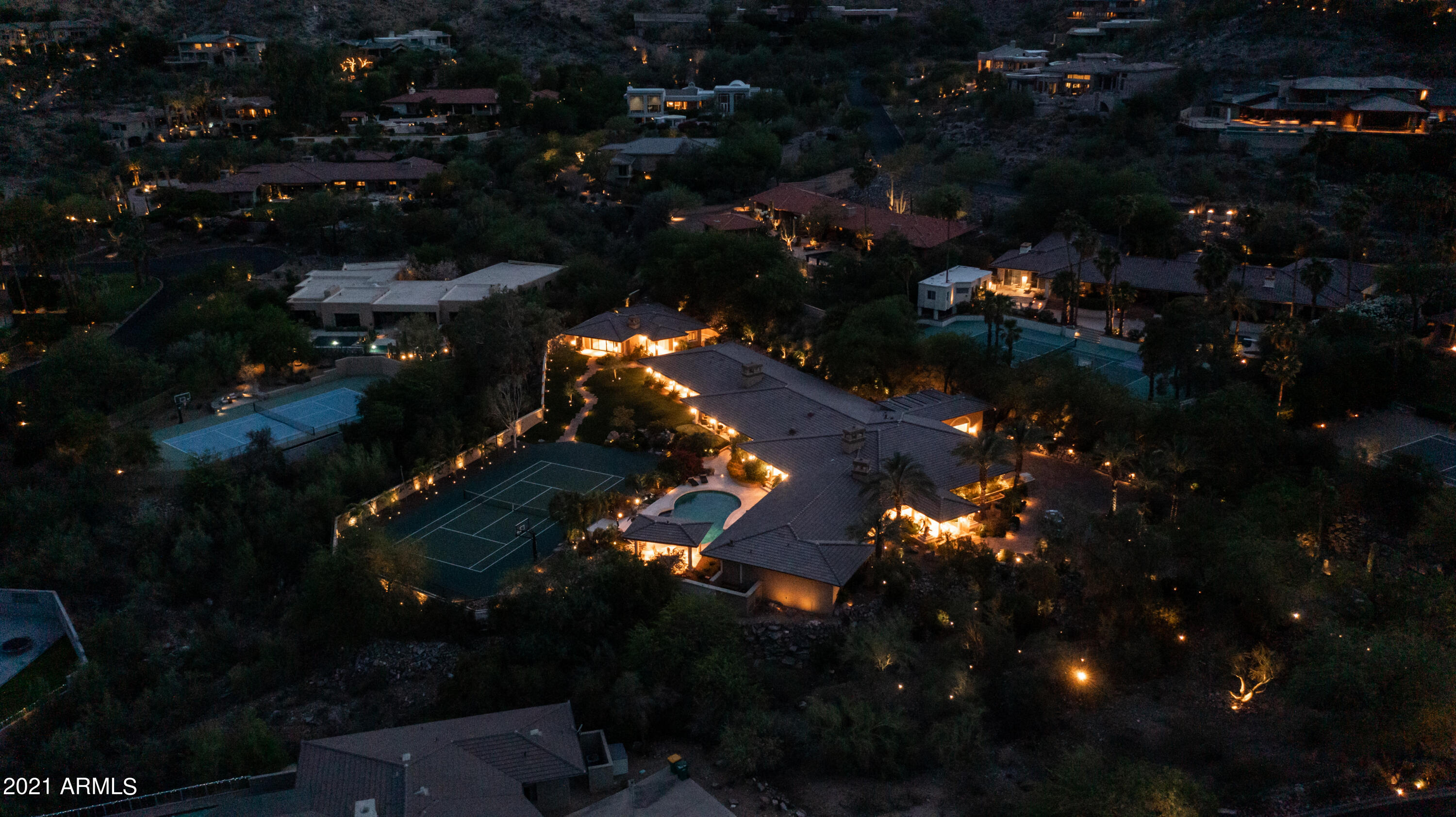 TATUM CANYON LOTS 4, 5, 16-18 REPLAT - Residential