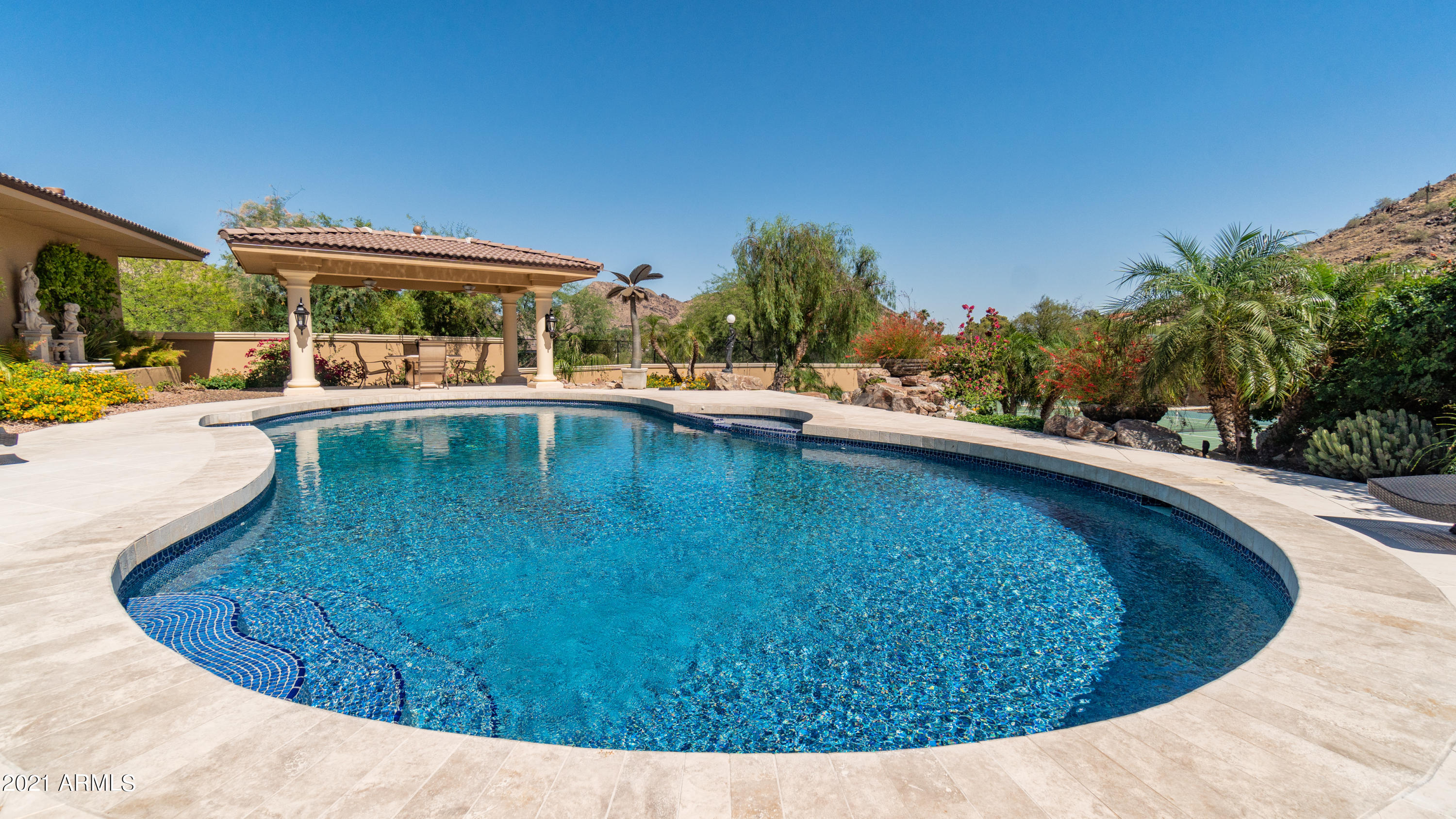 TATUM CANYON LOTS 4, 5, 16-18 REPLAT - Residential