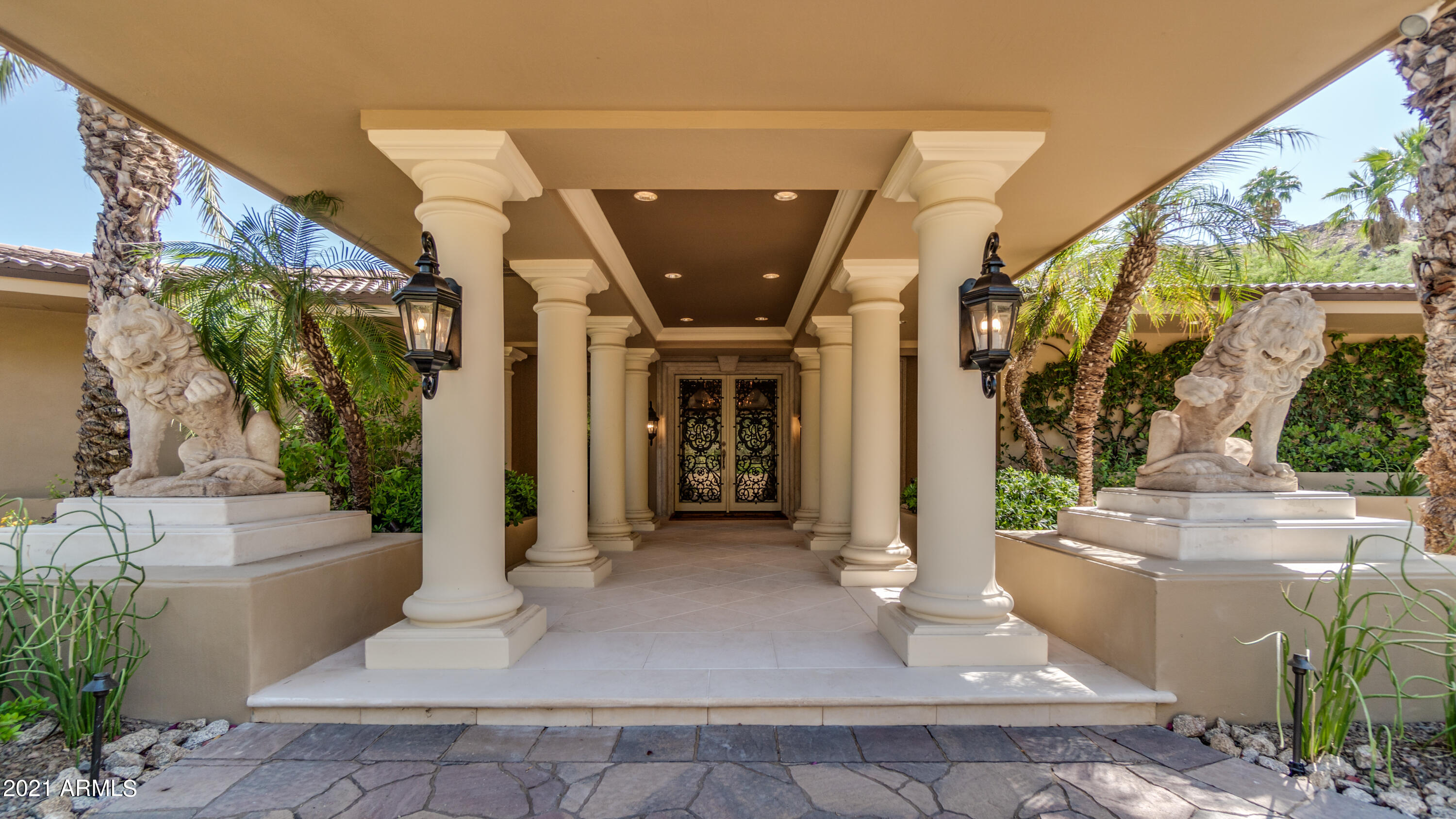 TATUM CANYON LOTS 4, 5, 16-18 REPLAT - Residential