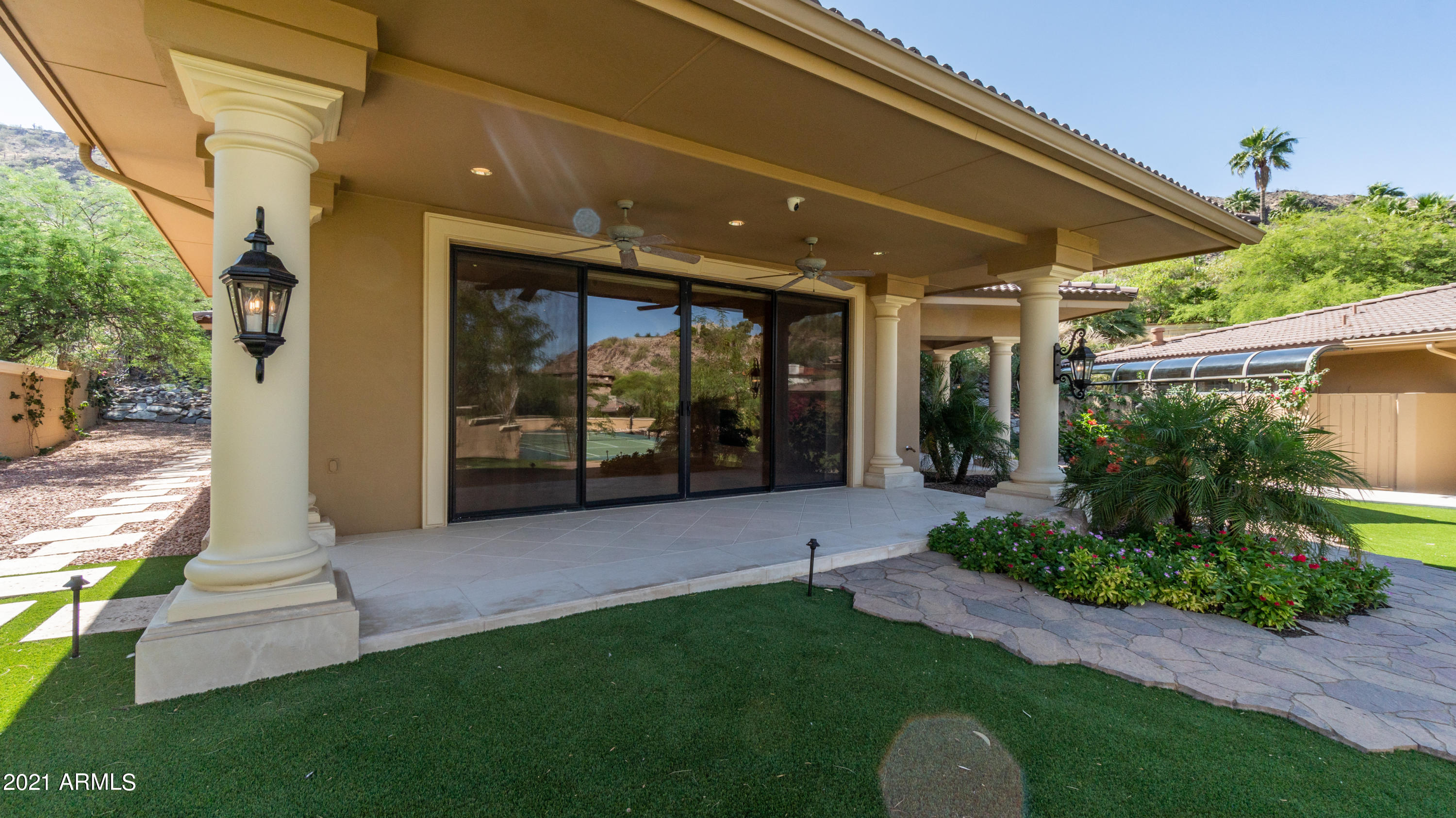 TATUM CANYON LOTS 4, 5, 16-18 REPLAT - Residential
