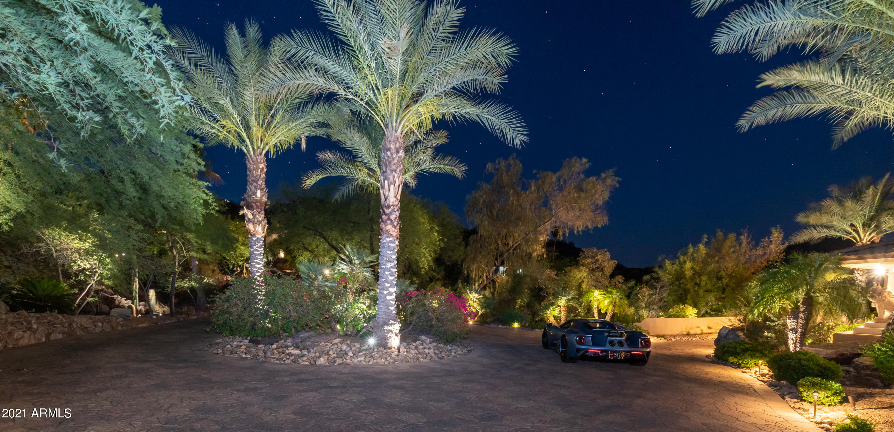 TATUM CANYON LOTS 4, 5, 16-18 REPLAT - Residential