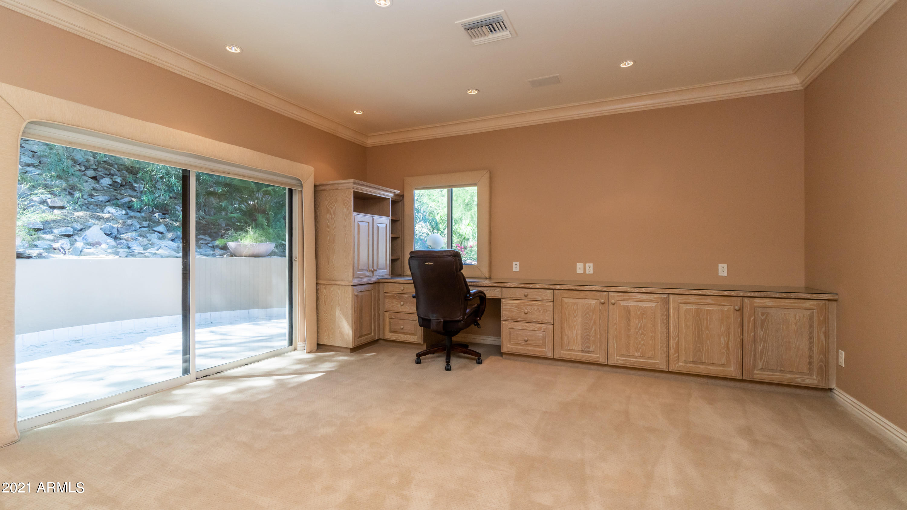 TATUM CANYON LOTS 4, 5, 16-18 REPLAT - Residential