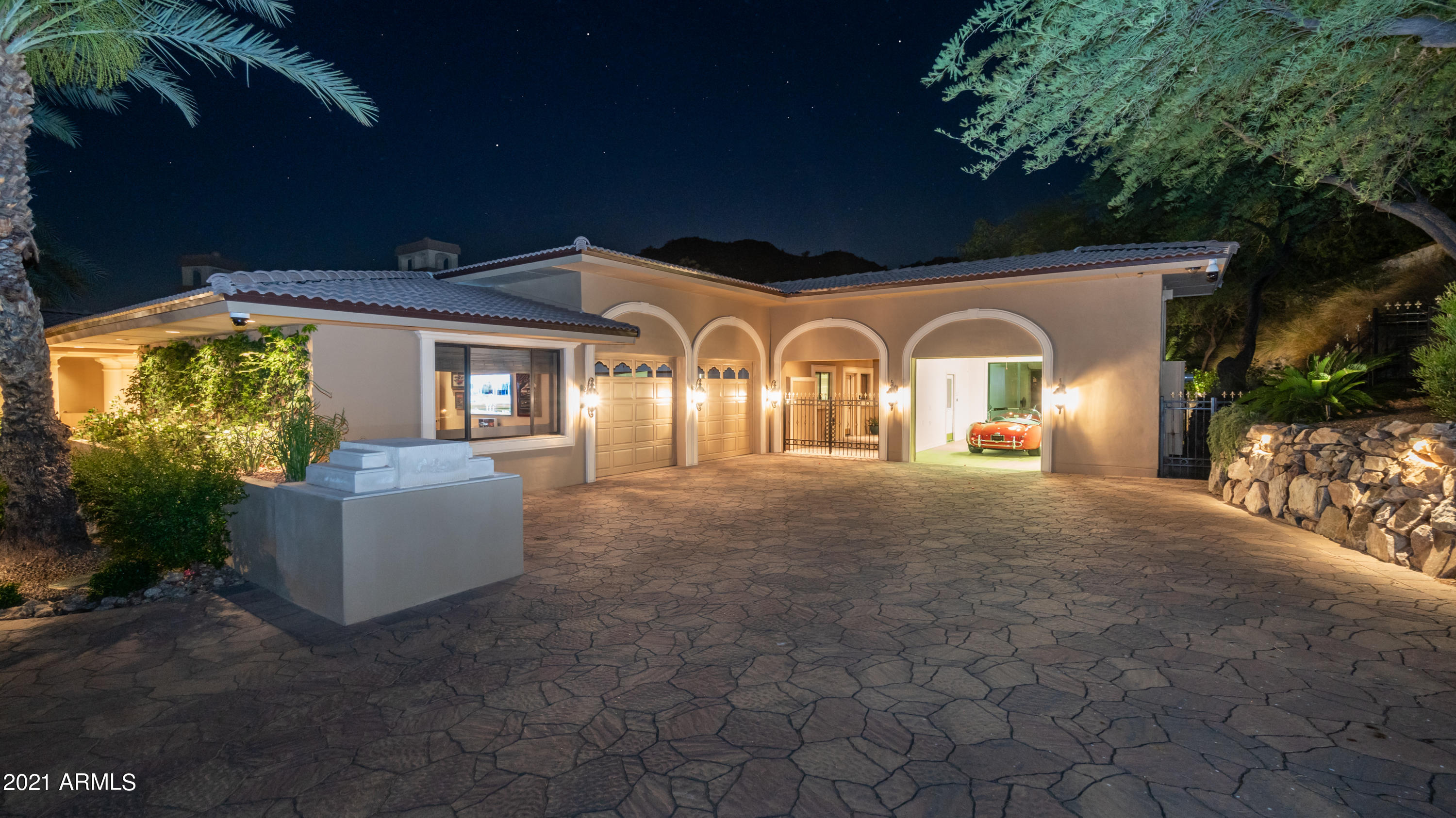 TATUM CANYON LOTS 4, 5, 16-18 REPLAT - Residential