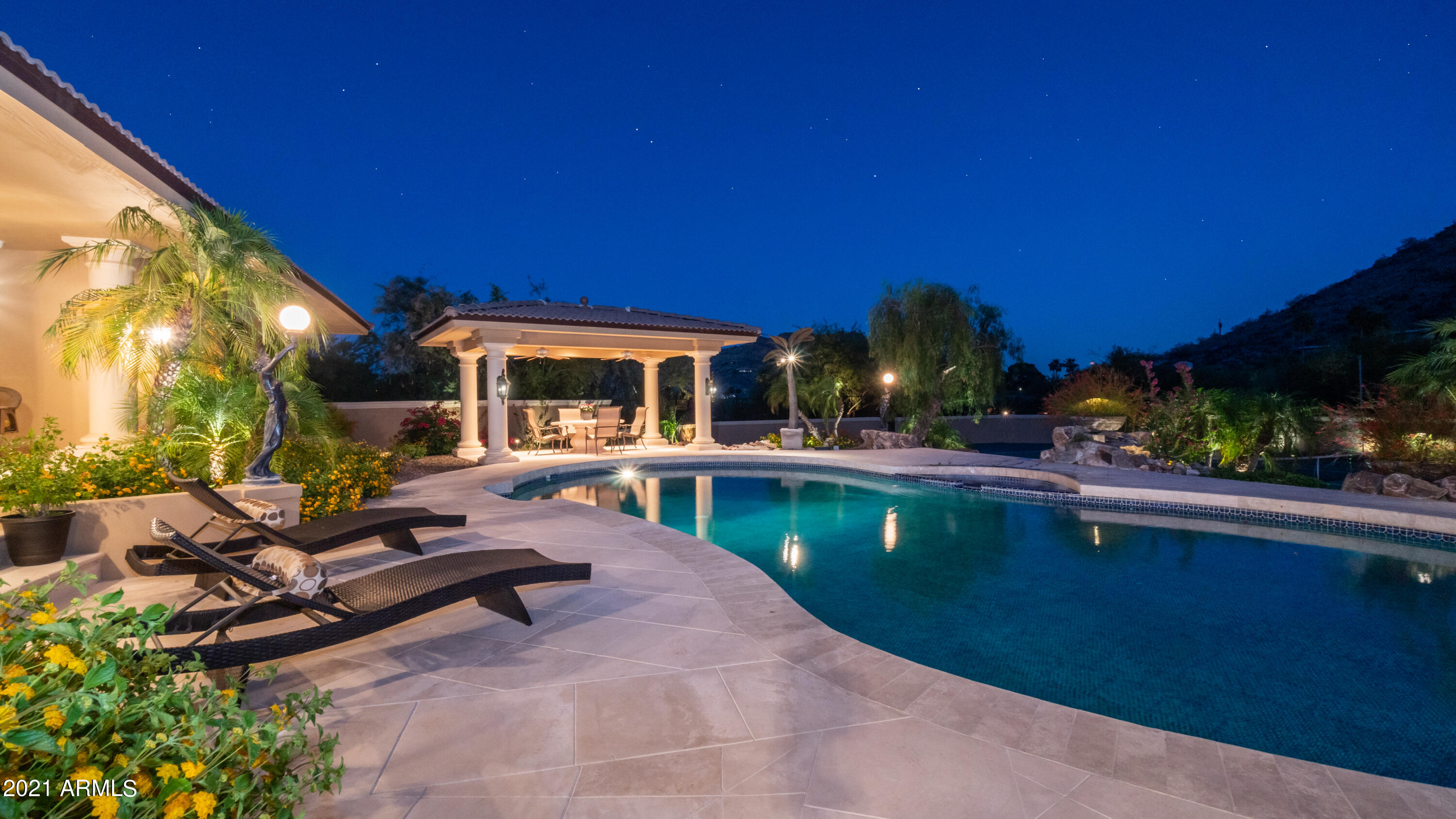 TATUM CANYON LOTS 4, 5, 16-18 REPLAT - Residential