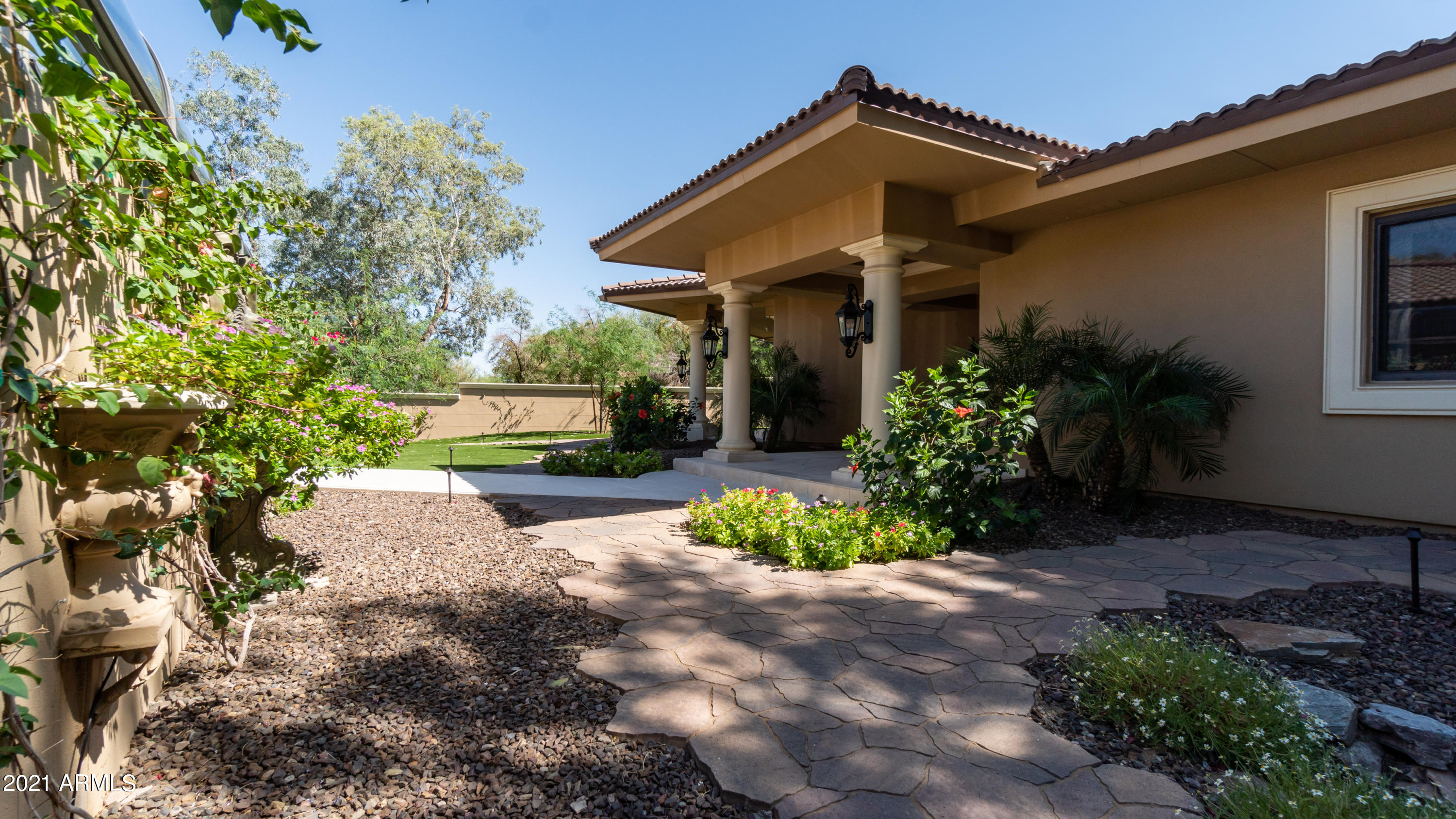 TATUM CANYON LOTS 4, 5, 16-18 REPLAT - Residential