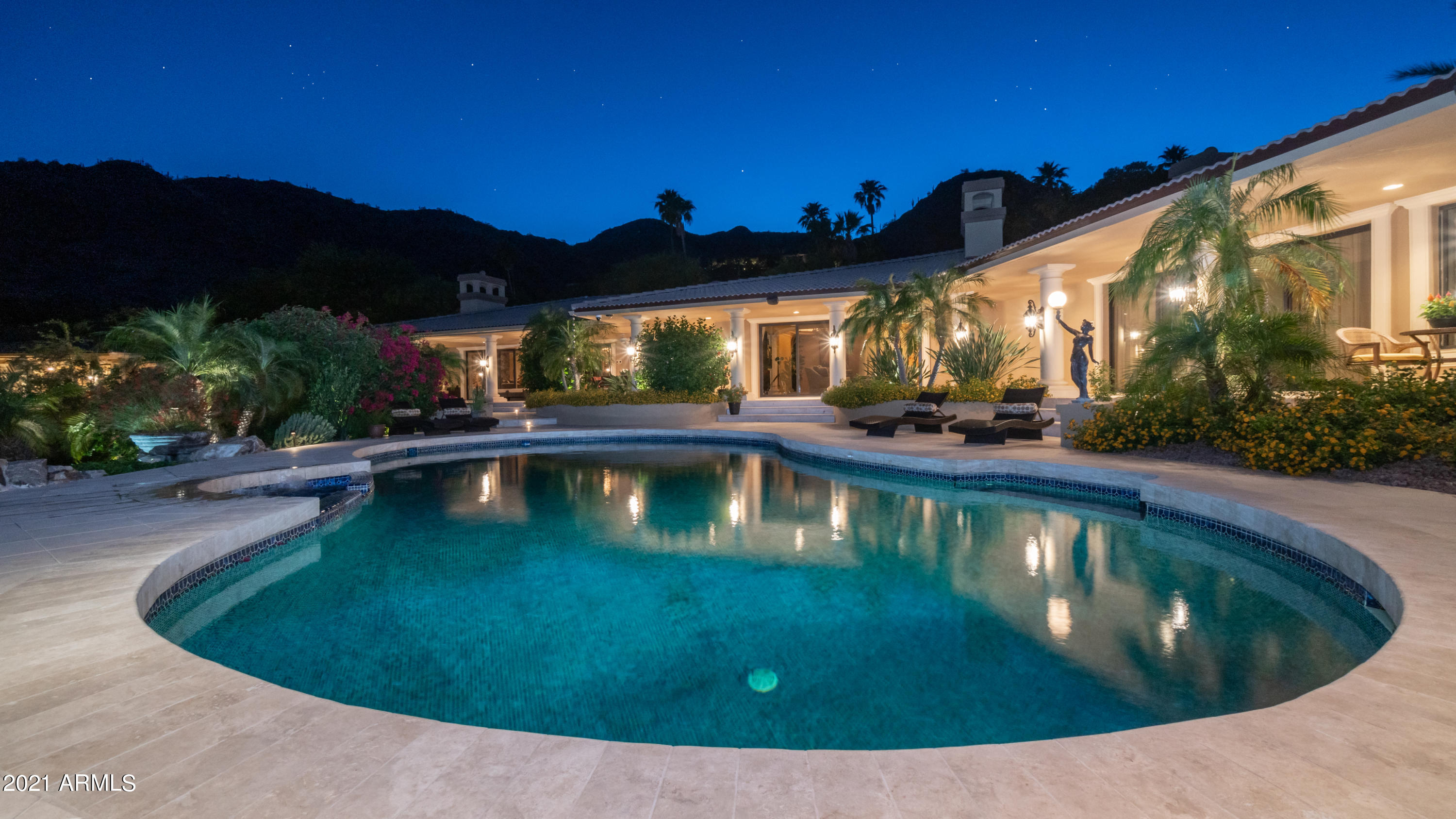 TATUM CANYON LOTS 4, 5, 16-18 REPLAT - Residential