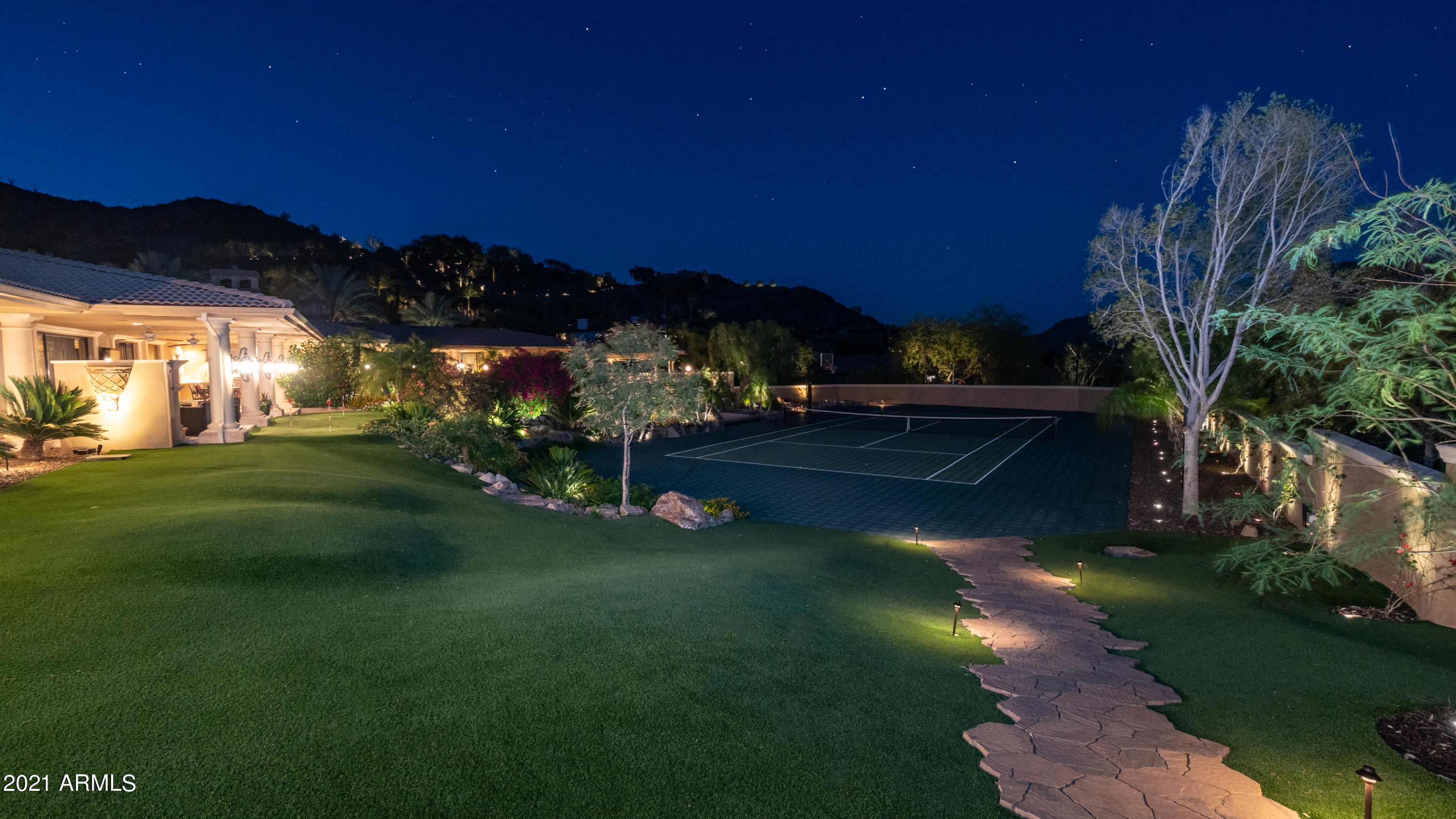TATUM CANYON LOTS 4, 5, 16-18 REPLAT - Residential