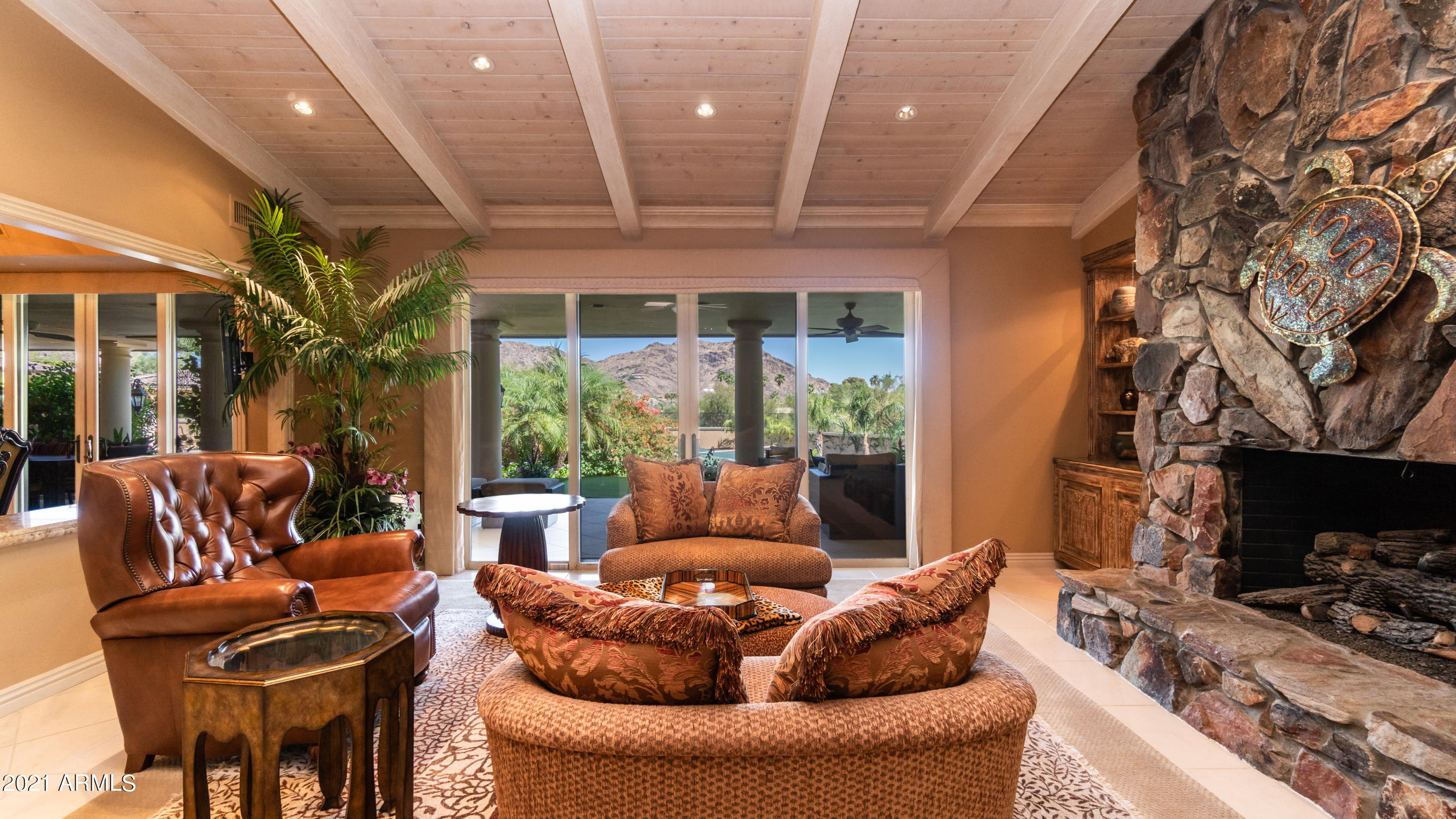 TATUM CANYON LOTS 4, 5, 16-18 REPLAT - Residential