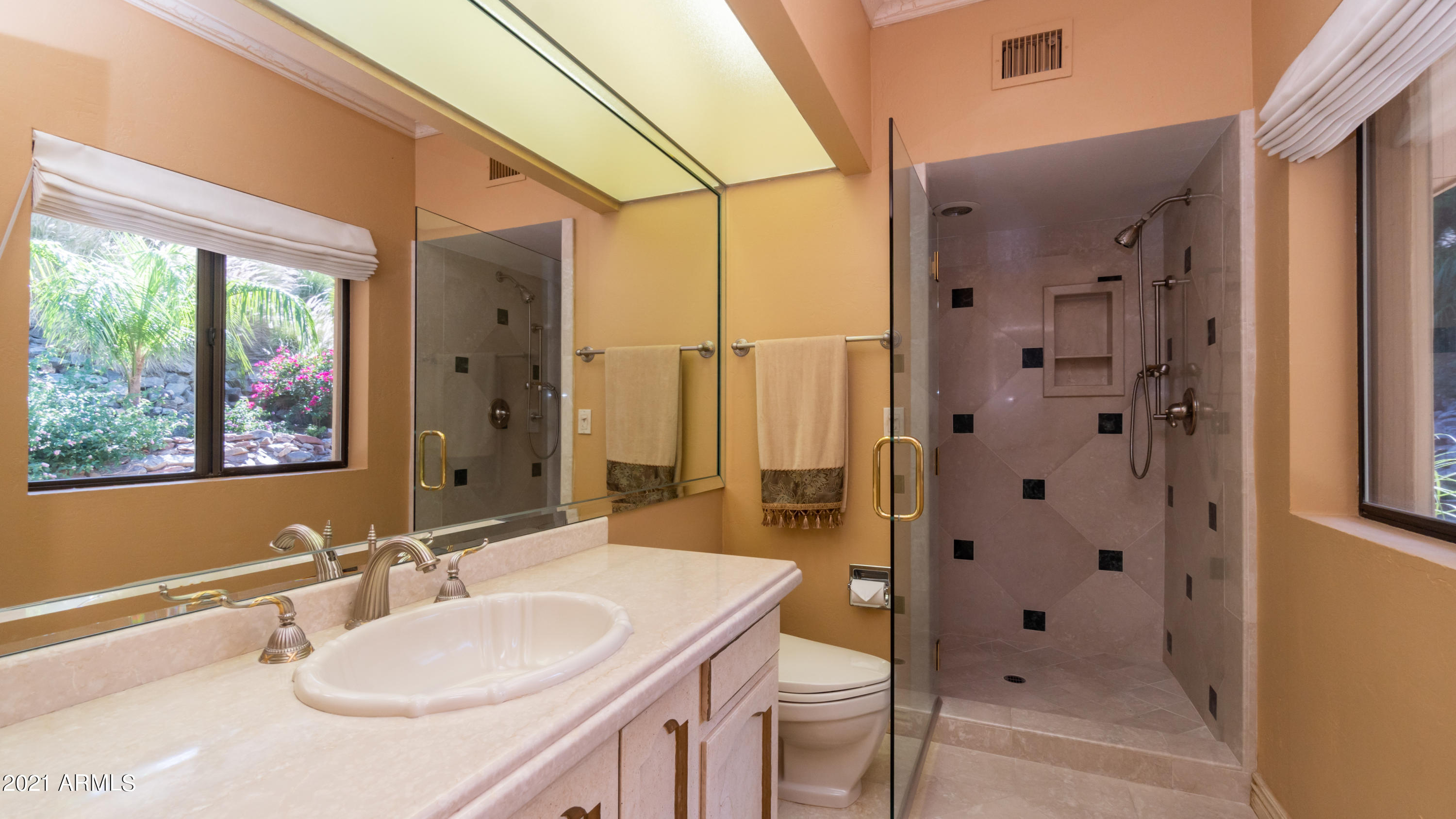 TATUM CANYON LOTS 4, 5, 16-18 REPLAT - Residential