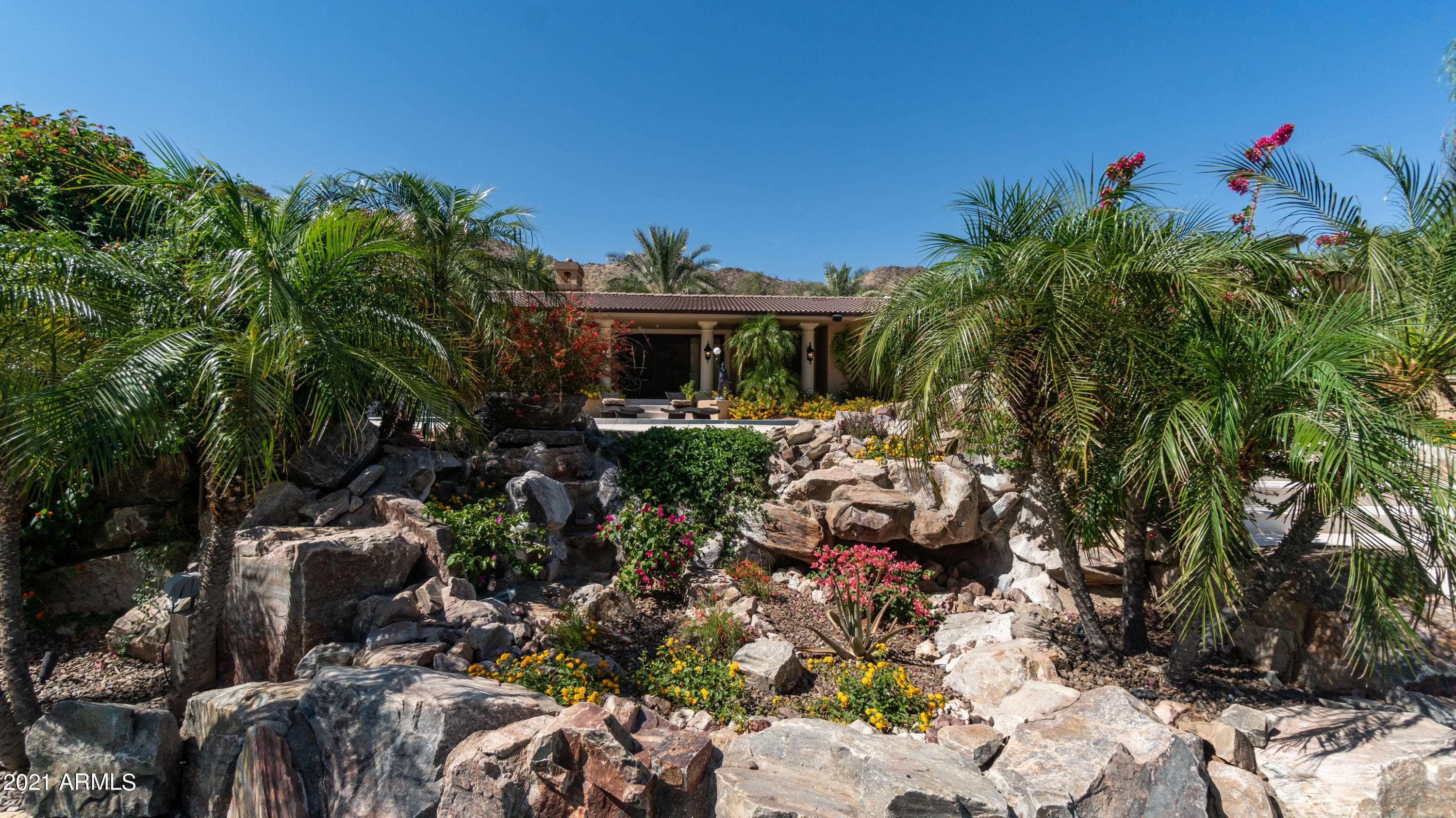 TATUM CANYON LOTS 4, 5, 16-18 REPLAT - Residential