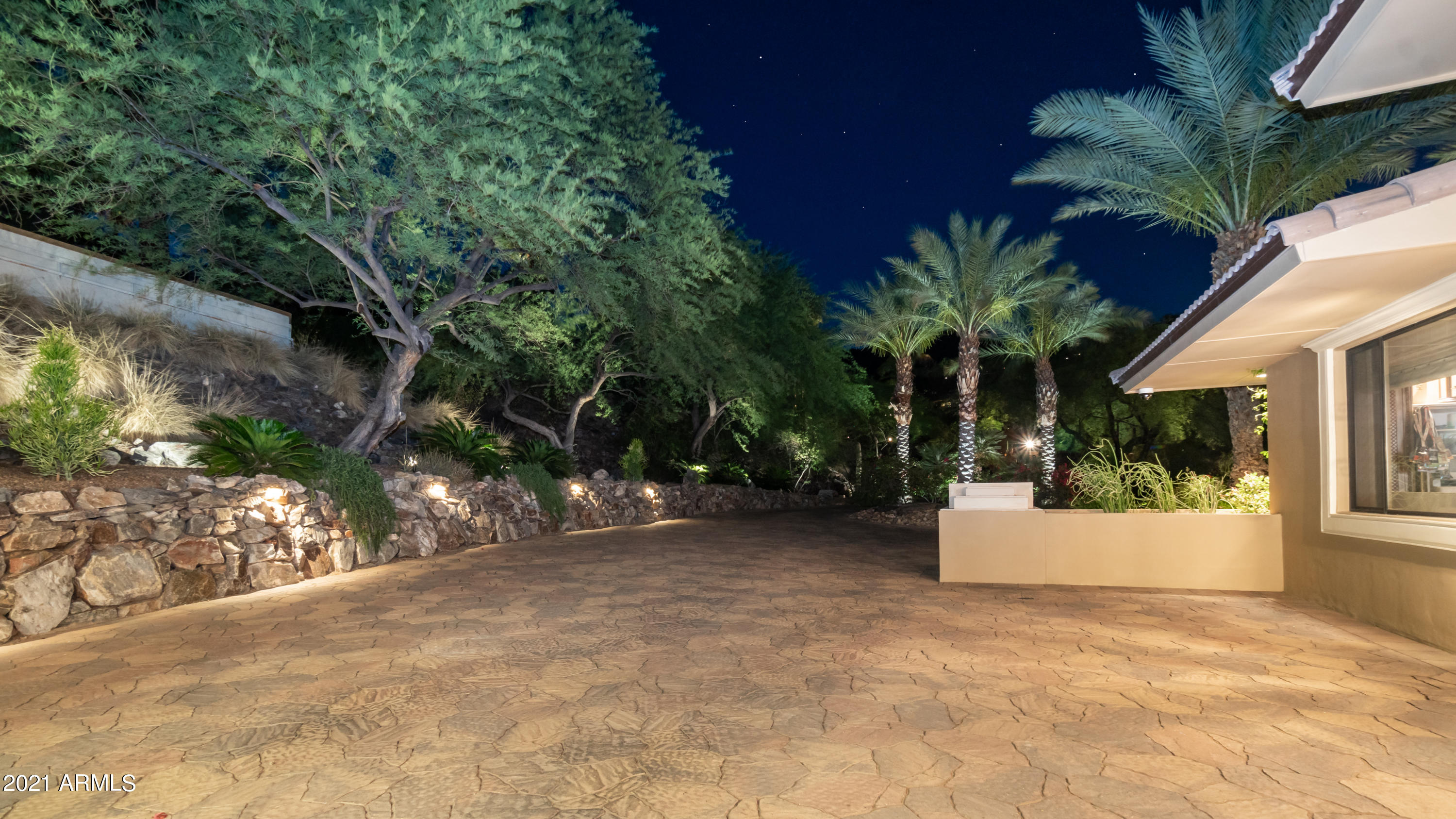 TATUM CANYON LOTS 4, 5, 16-18 REPLAT - Residential