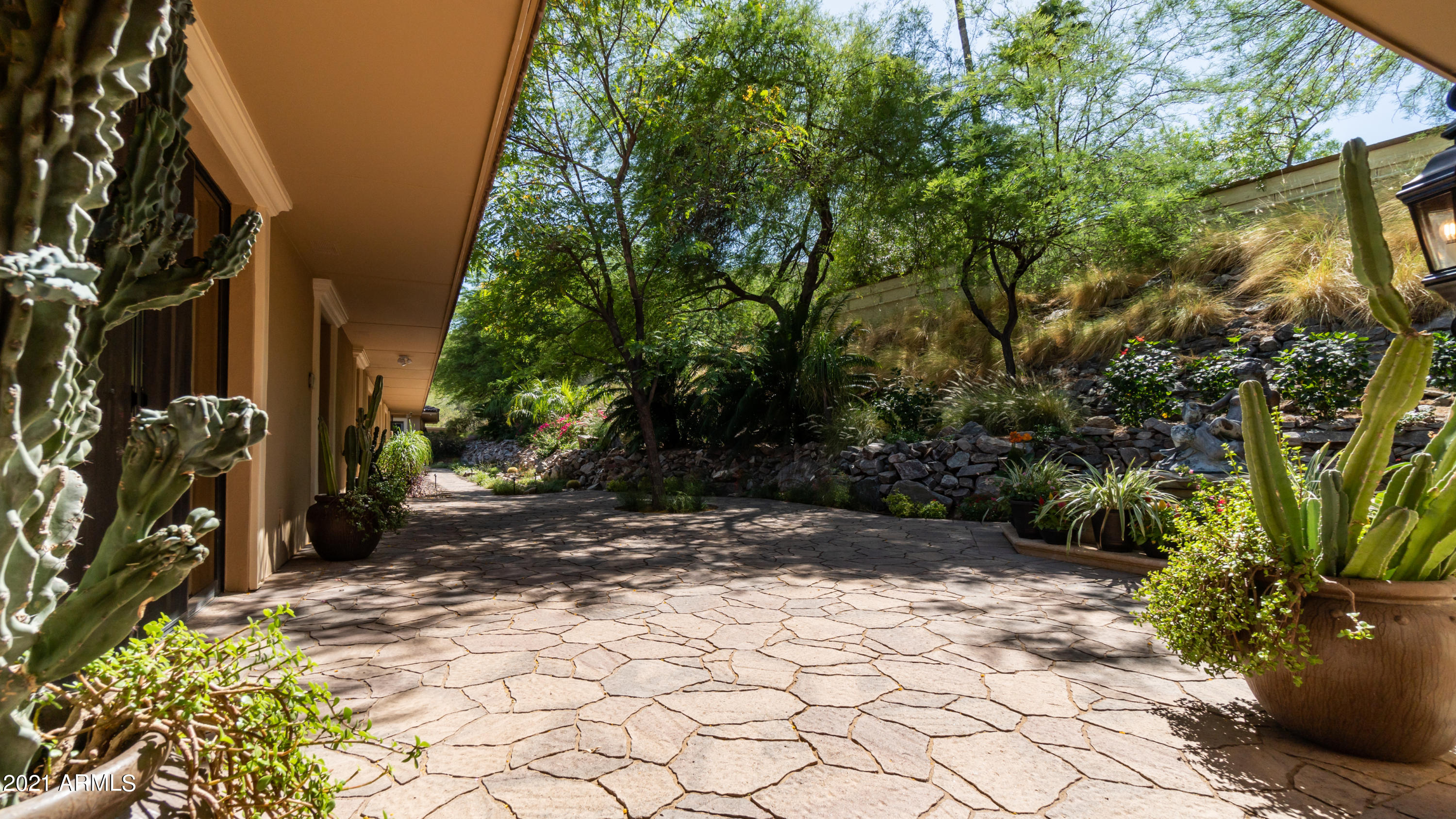 TATUM CANYON LOTS 4, 5, 16-18 REPLAT - Residential