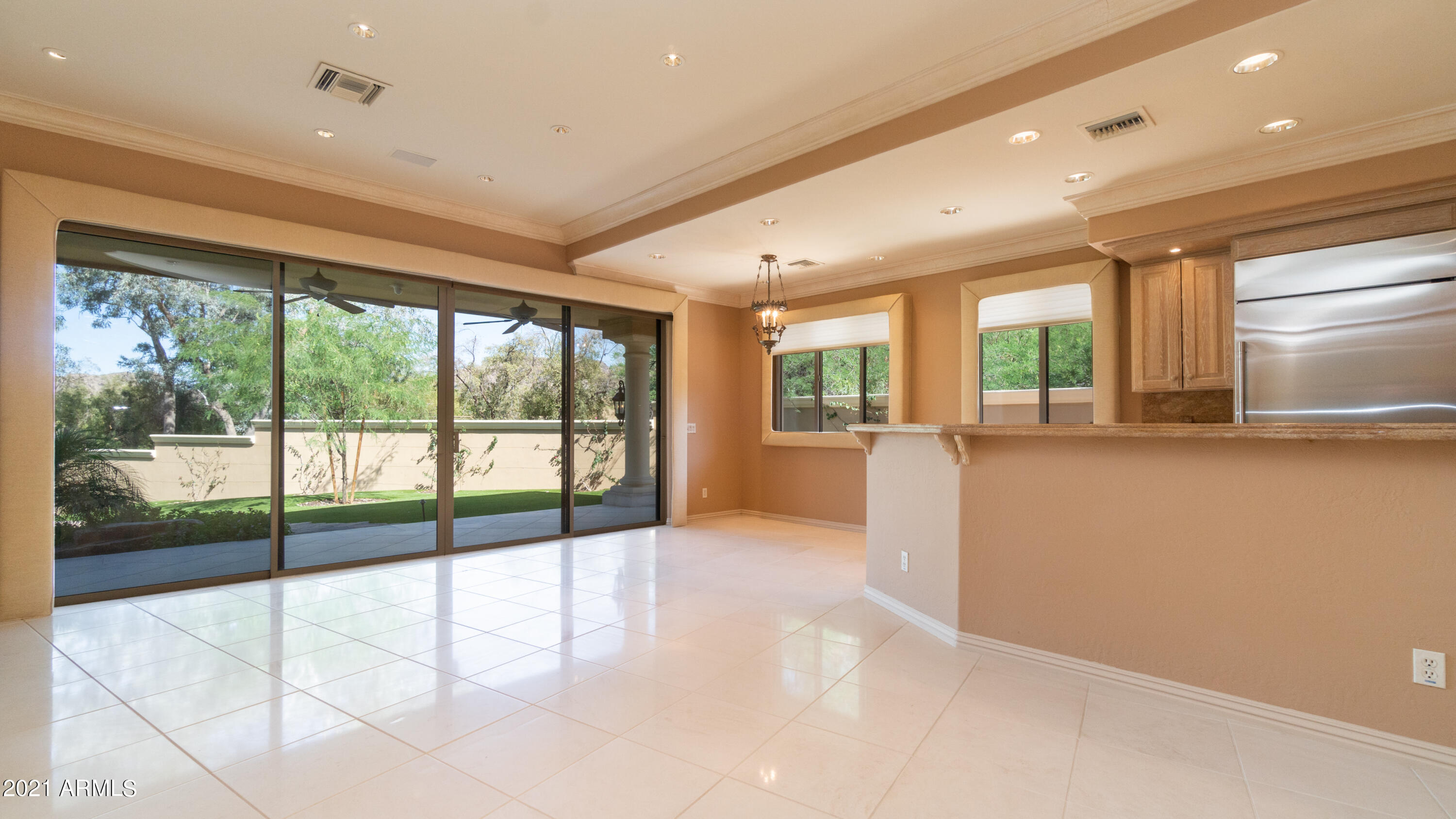 TATUM CANYON LOTS 4, 5, 16-18 REPLAT - Residential