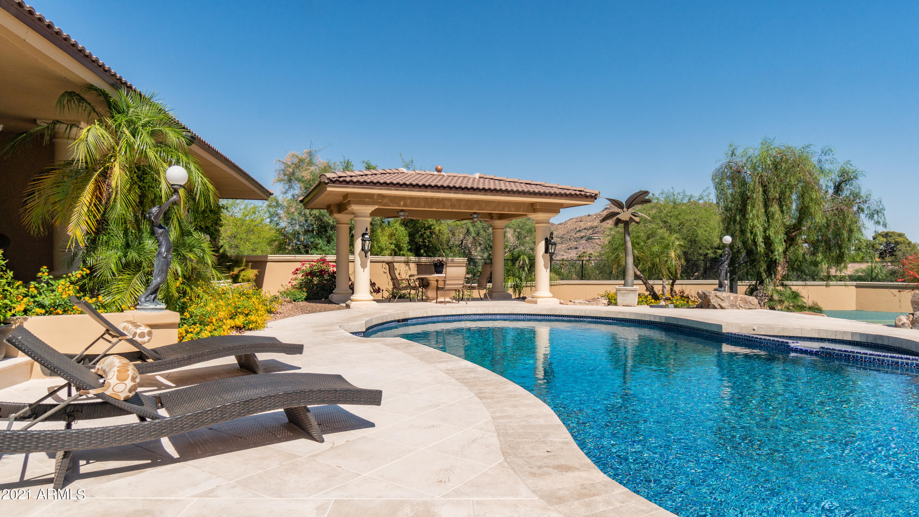 TATUM CANYON LOTS 4, 5, 16-18 REPLAT - Residential