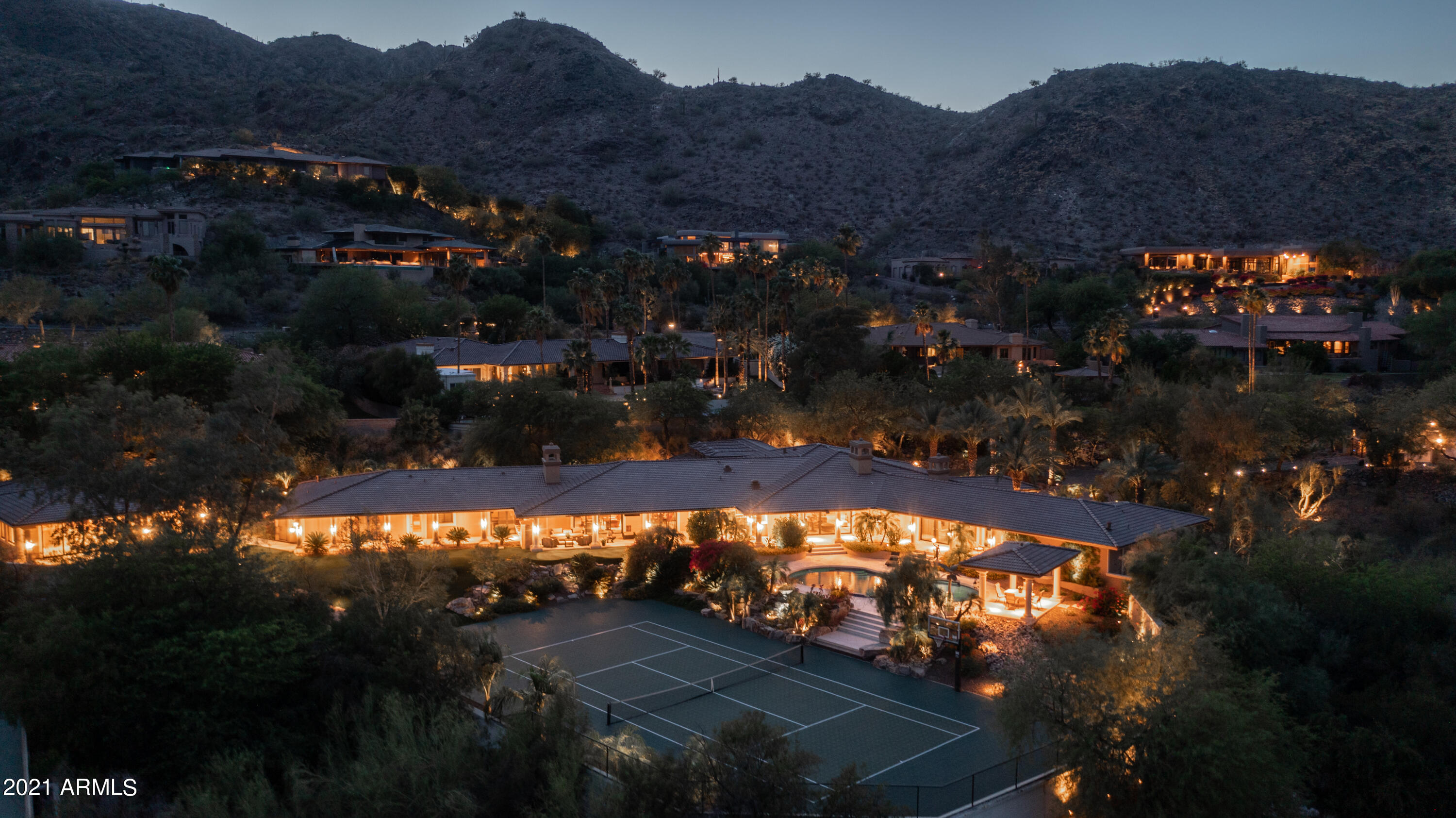 TATUM CANYON LOTS 4, 5, 16-18 REPLAT - Residential