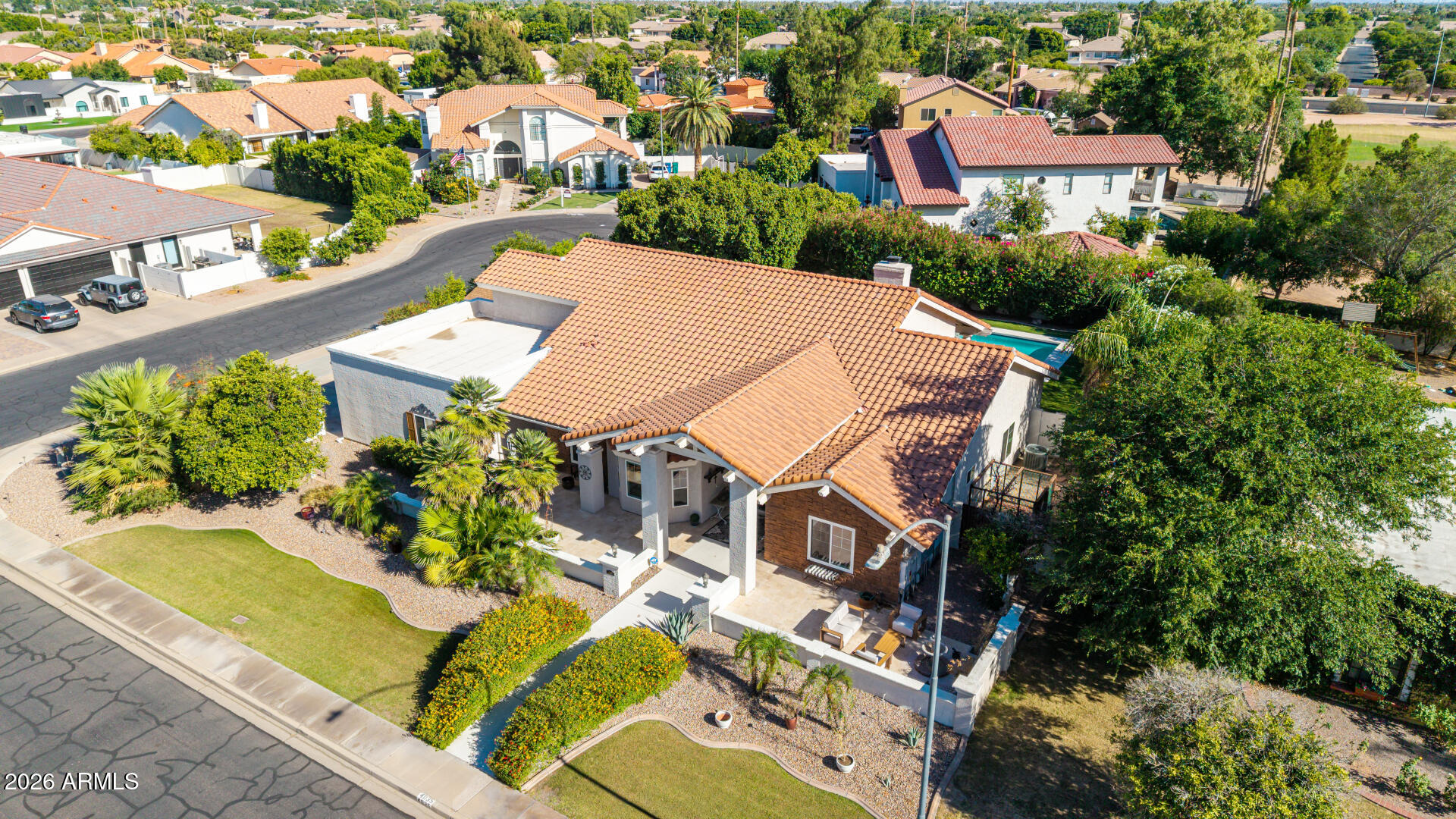 ESTATE GROVES - Residential