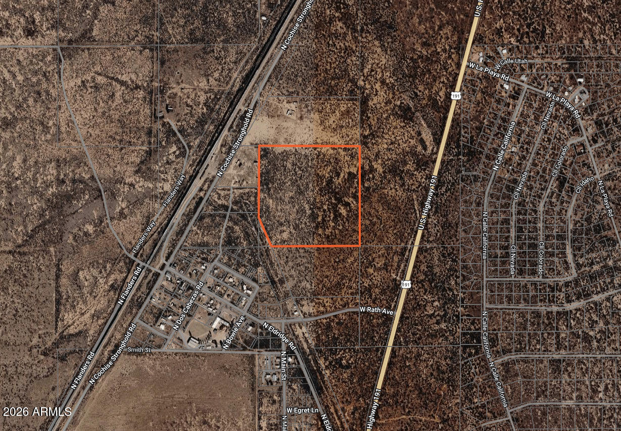 Great big piece of Arizona property.  Cochise County near the town of Cochise.  Good location, North of Pearce and South of Willcox.  Right in the middle of everything, but quiet and peaceful with excellent views.