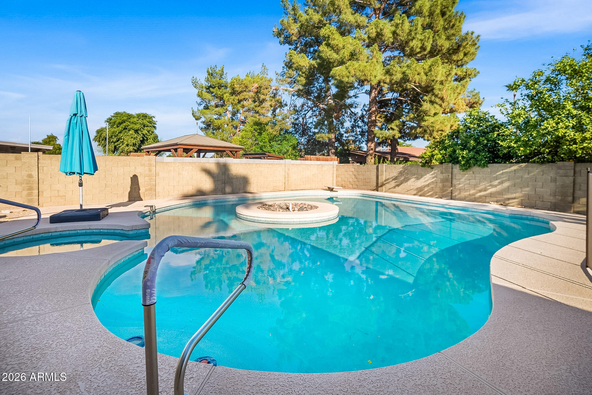 GLENMEADE ESTATES - Residential